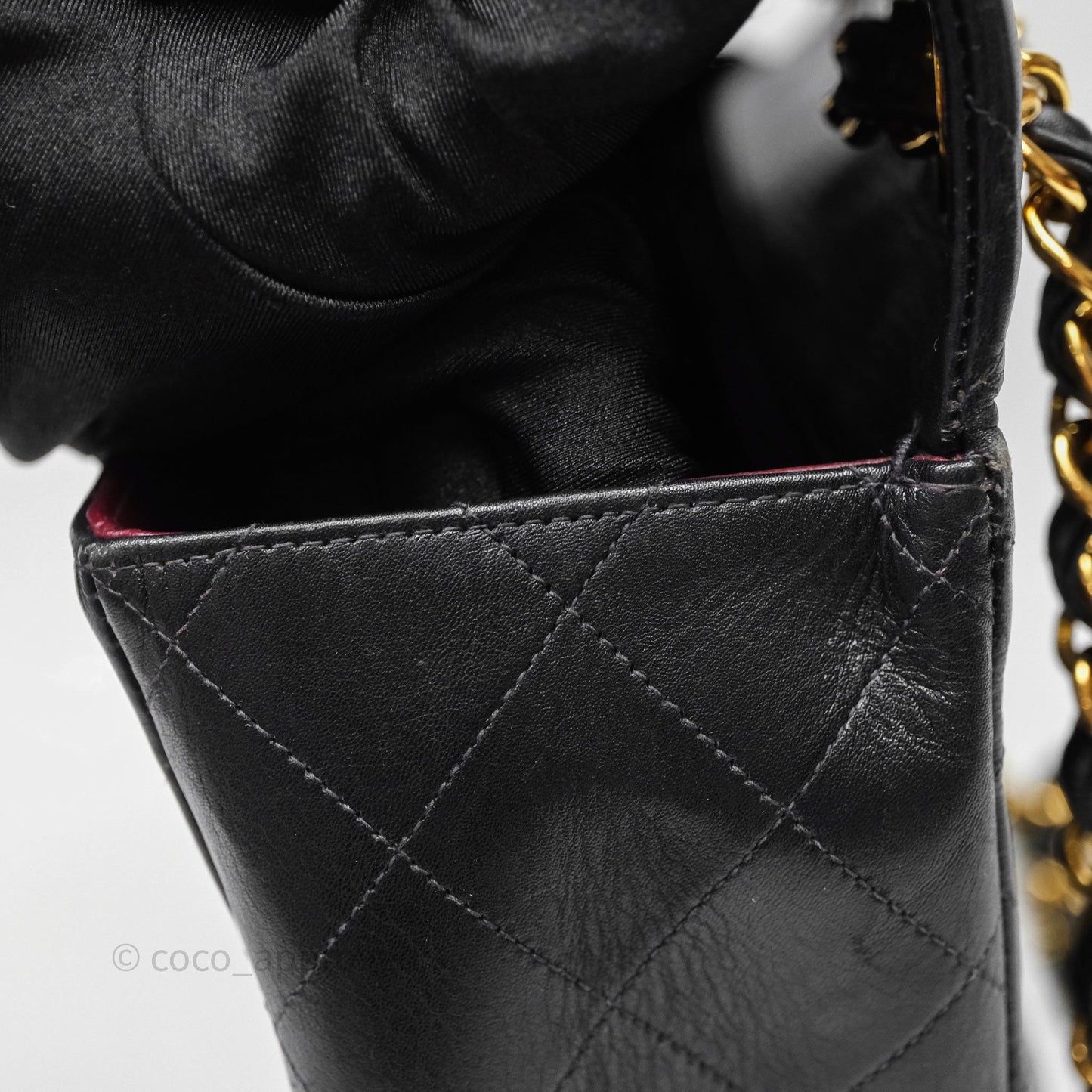 Chanel Vintage Jumbo Single Flap Black Lambskin 24K Gold Hardware