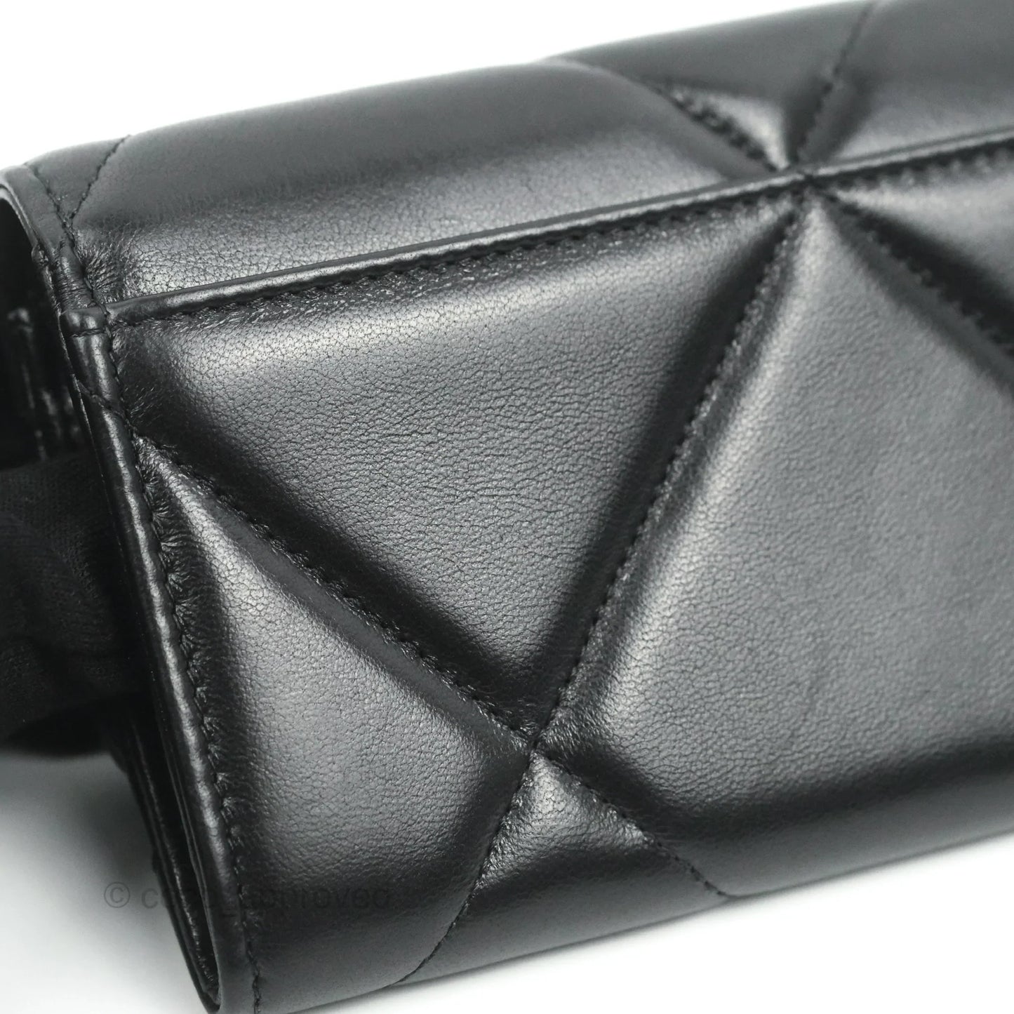 Chanel Quilted 19 Flap Wallet Black Lambskin