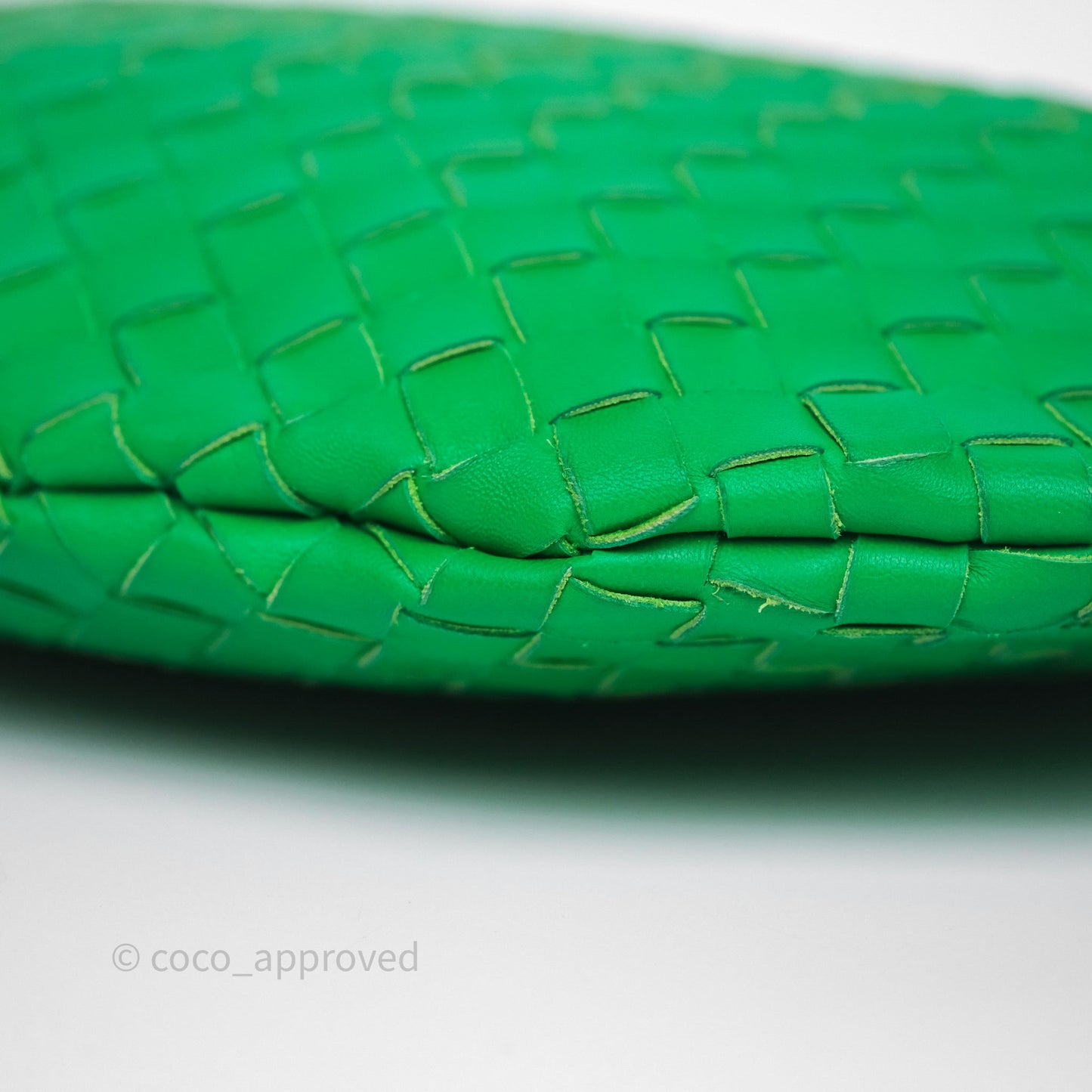 Bottega Veneta Medium Turn Pouch Nappa Intrecciato Parakeet Green
