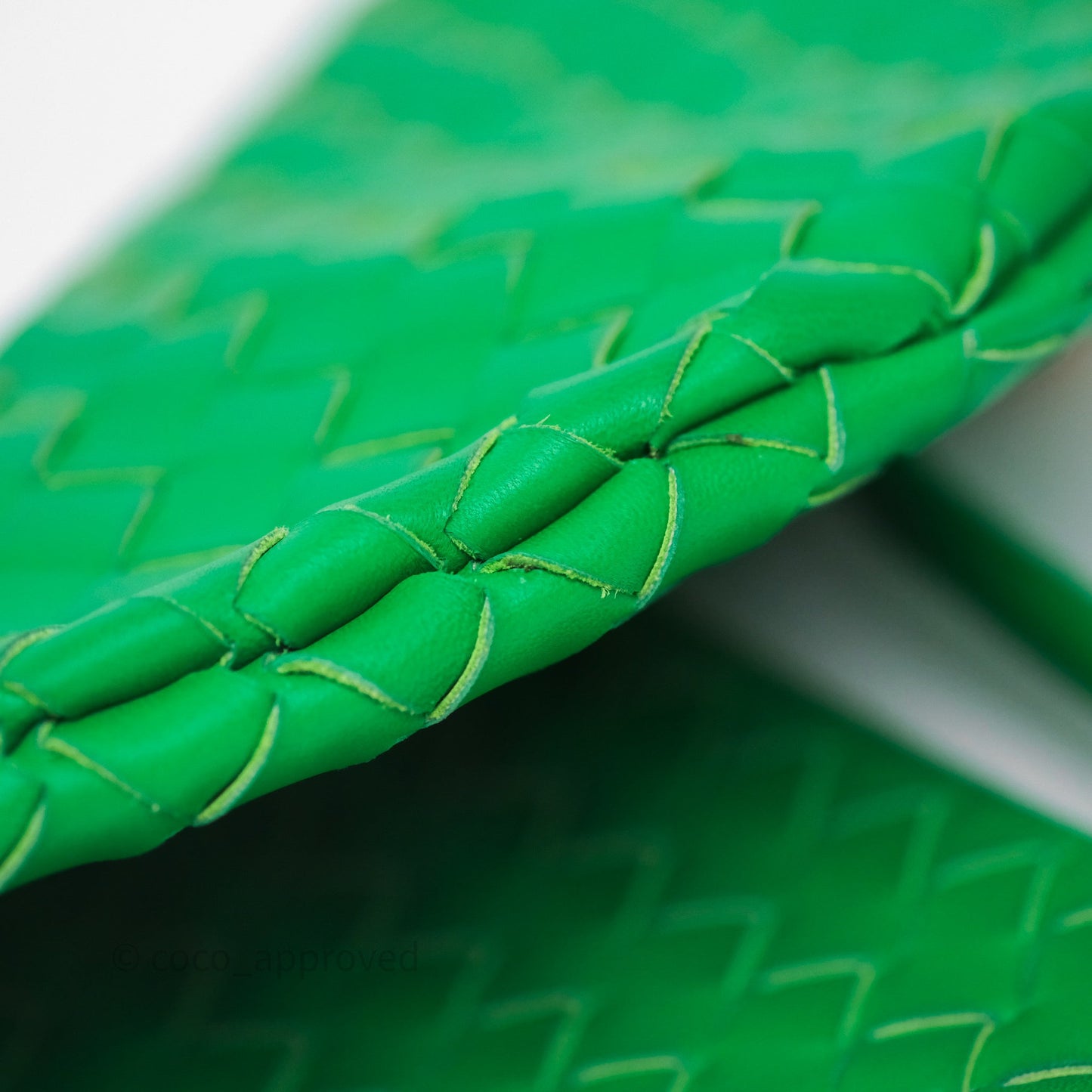 Bottega Veneta Medium Turn Pouch Nappa Intrecciato Parakeet Green