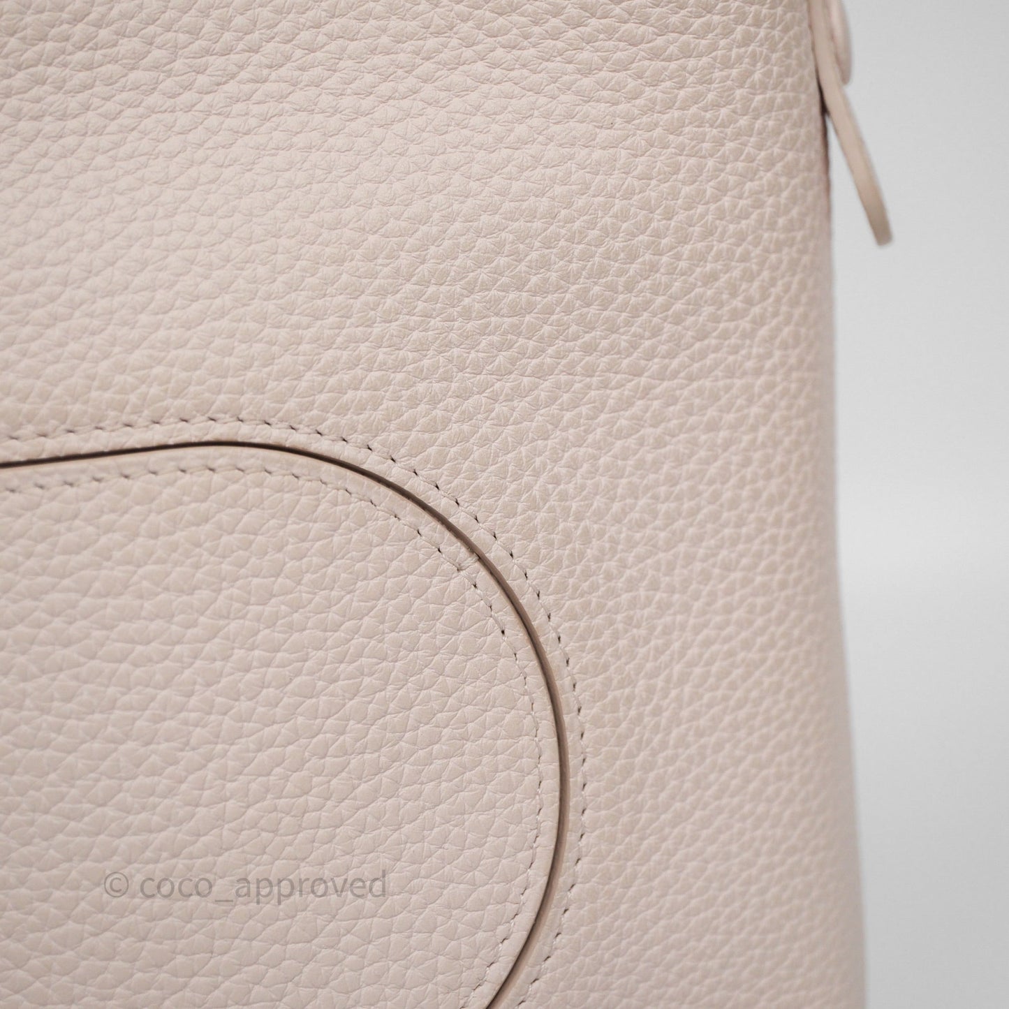 Delvaux Pin Mini Bucket Taurillon Soft Silk Pink