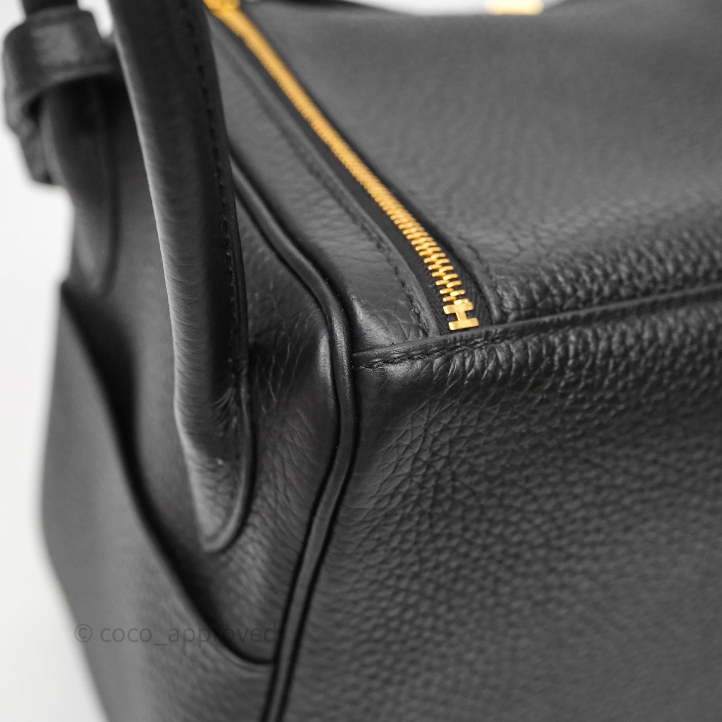 Hermès Lindy 26 Black Taurillon Clemence Gold Hardware