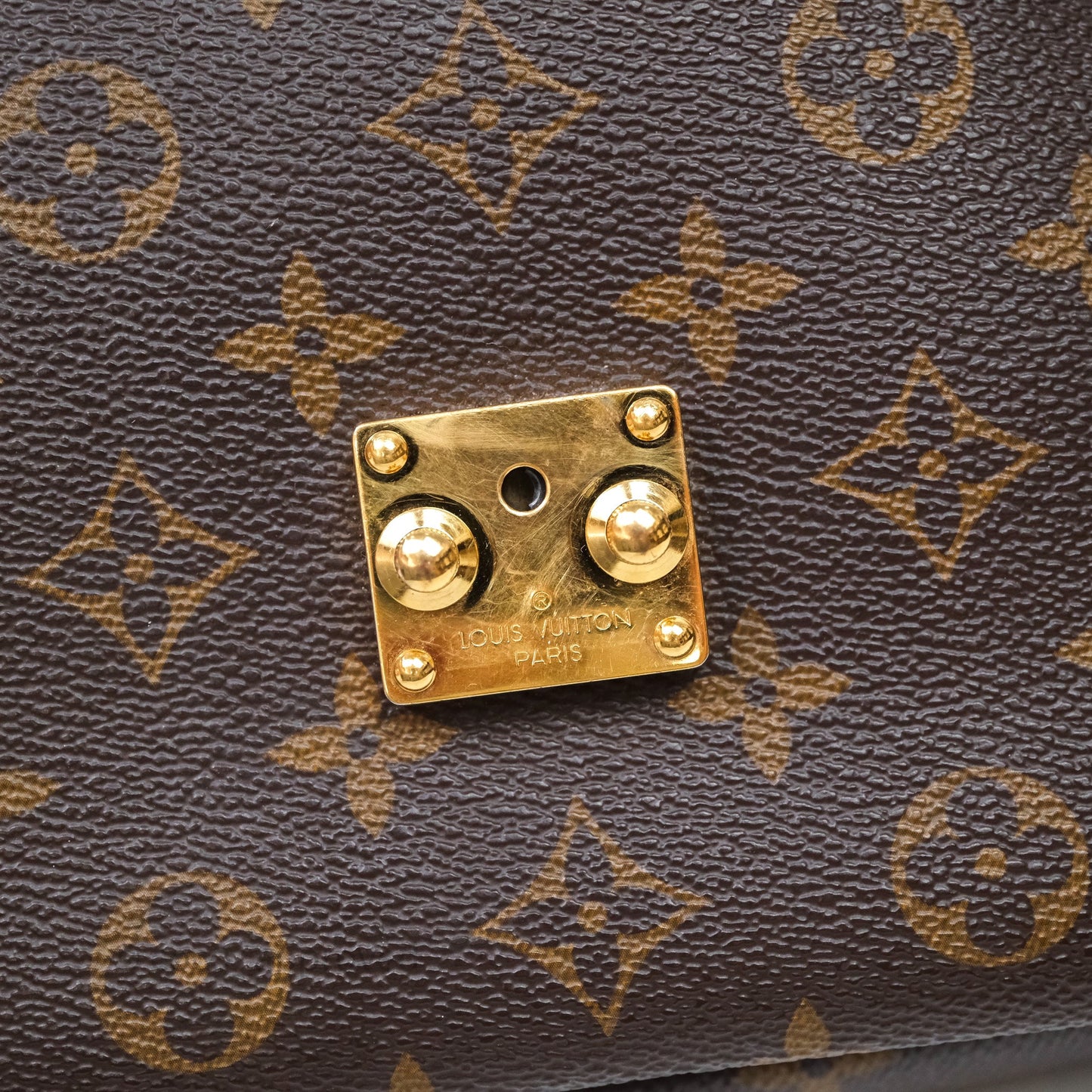 Louis Vuitton Pochette Metis Monogram Canvas