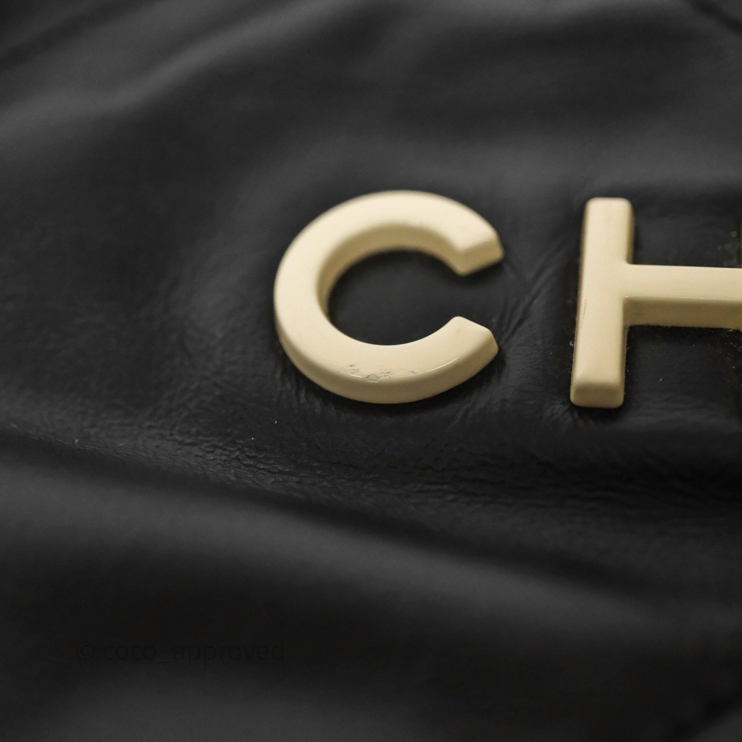 Chanel 22 Medium Black Crumpled Calfskin Aged Gold Hardware