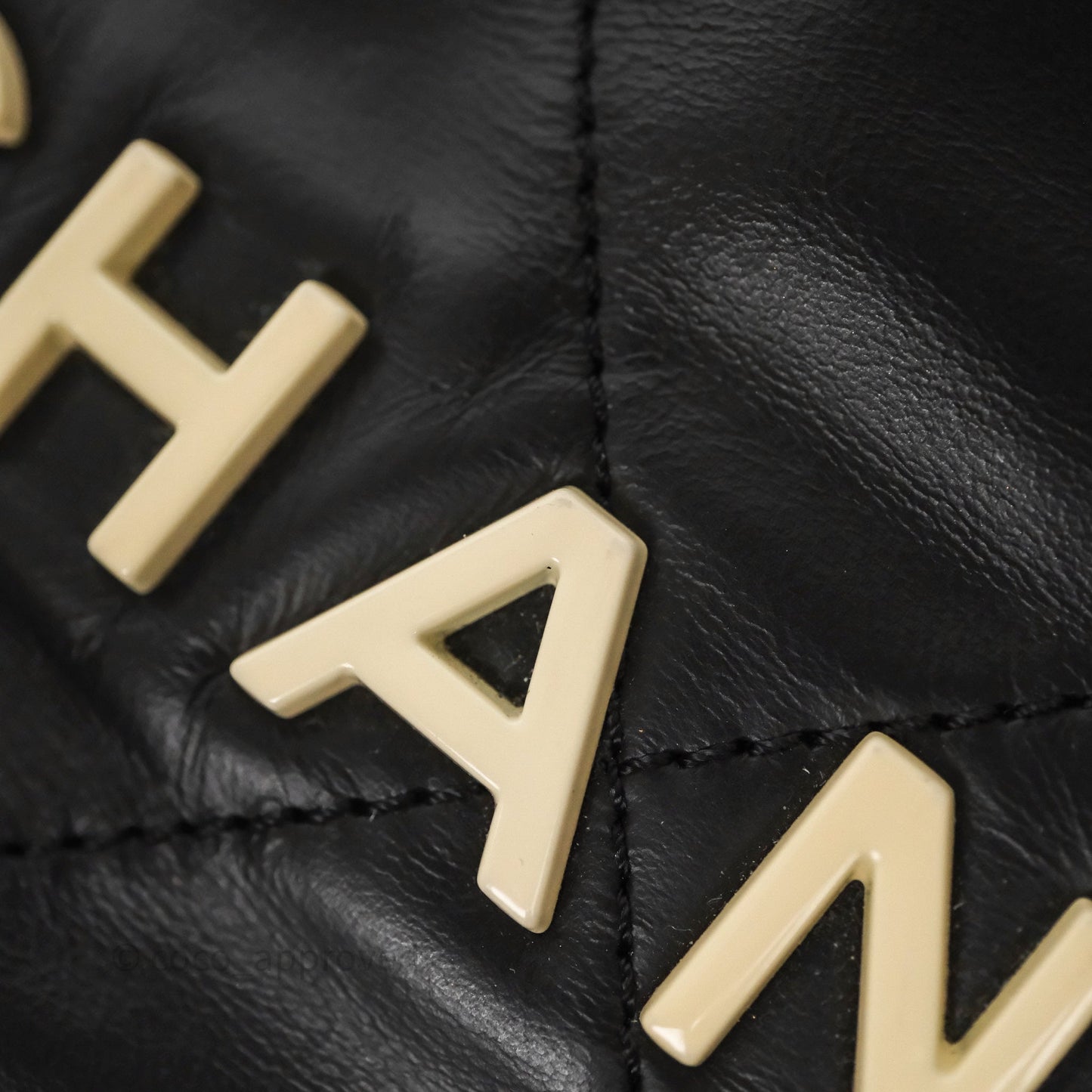 Chanel 22 Medium Black Crumpled Calfskin Aged Gold Hardware