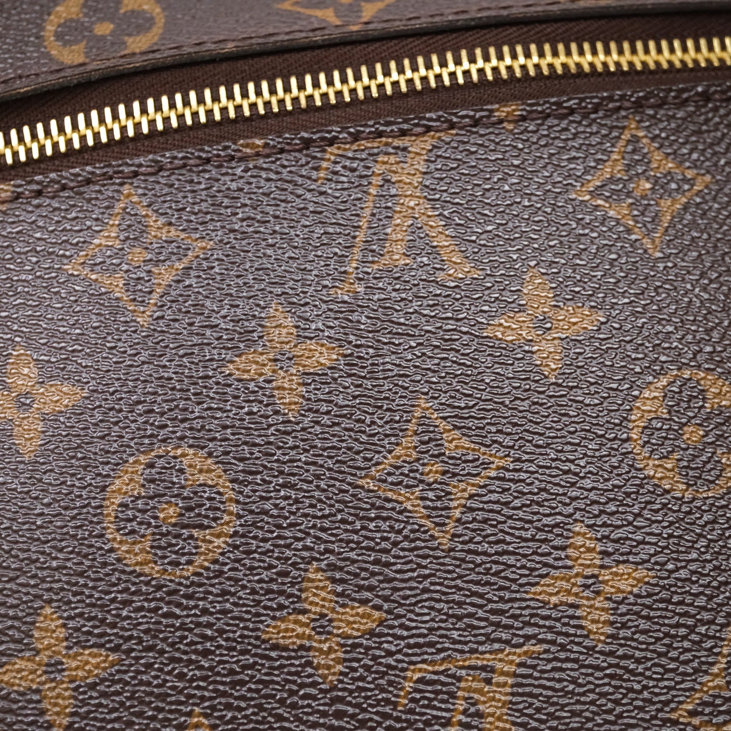 Louis Vuitton Pochette Metis Monogram Canvas