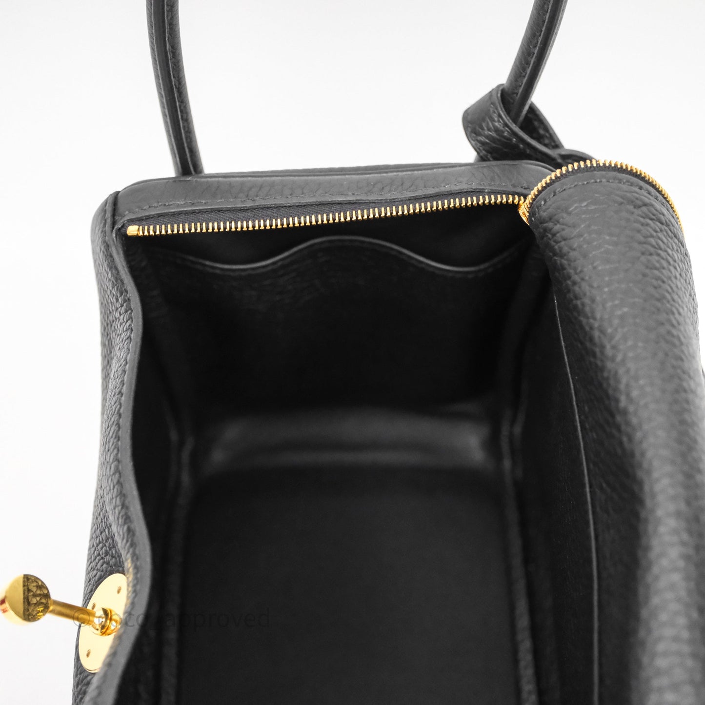Hermès Lindy 26 Black Taurillon Clemence Gold Hardware