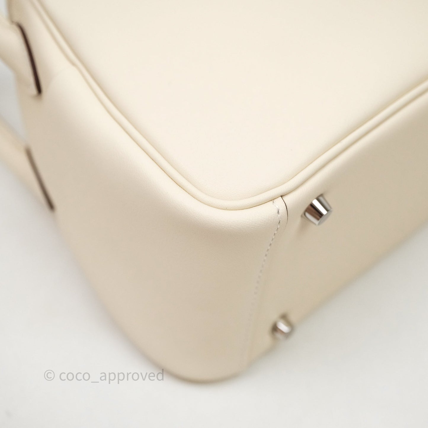 Hermès Mini Lindy 20 Nata I2 Swift Palladium Hardware