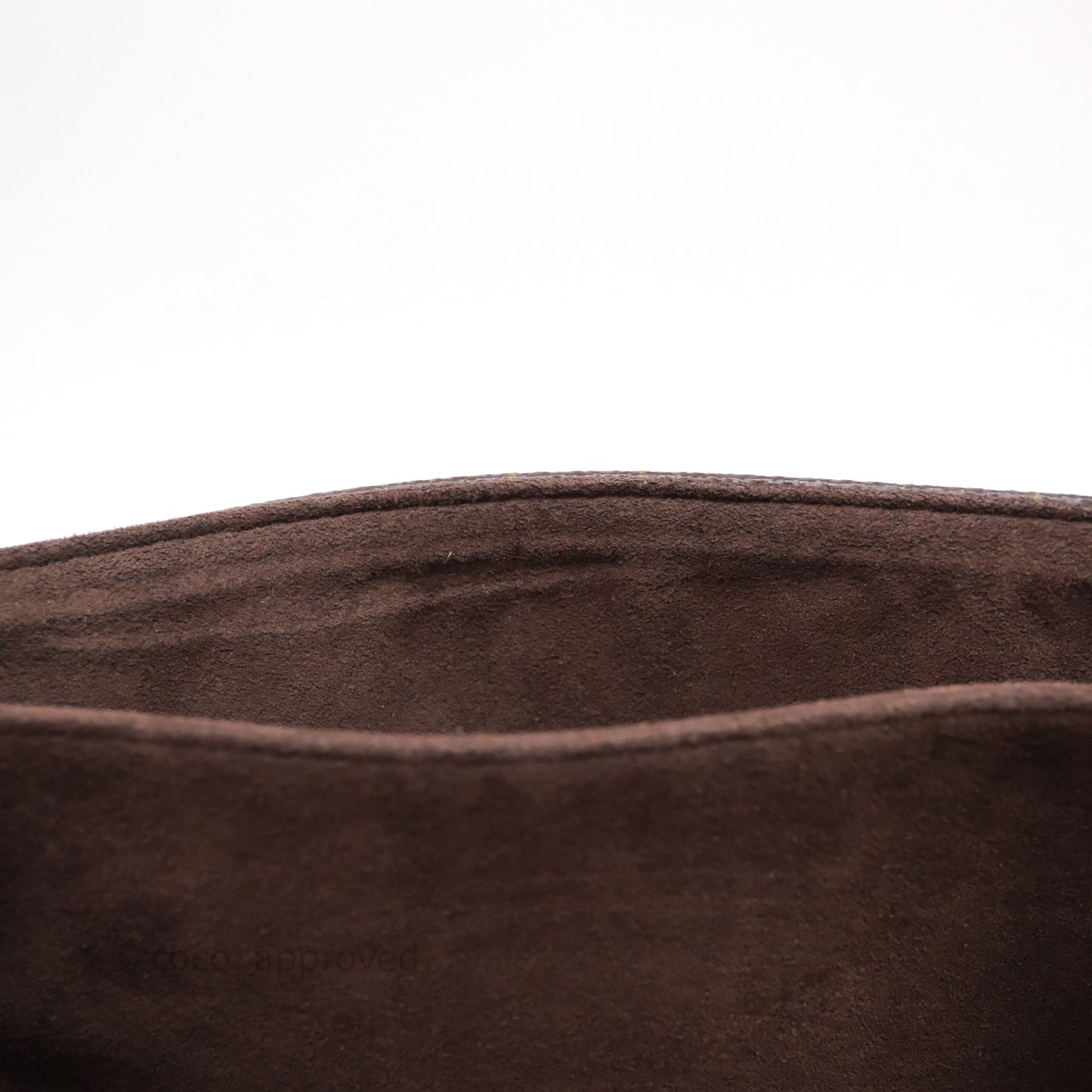 Louis Vuitton Pochette Metis Monogram Canvas