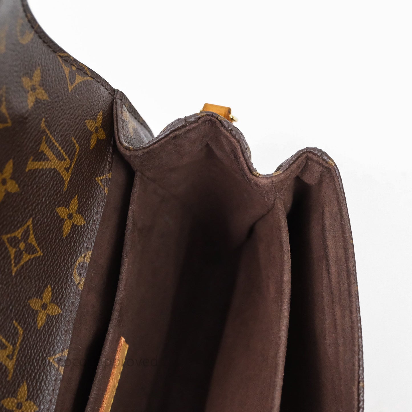 Louis Vuitton Pochette Metis Monogram Canvas