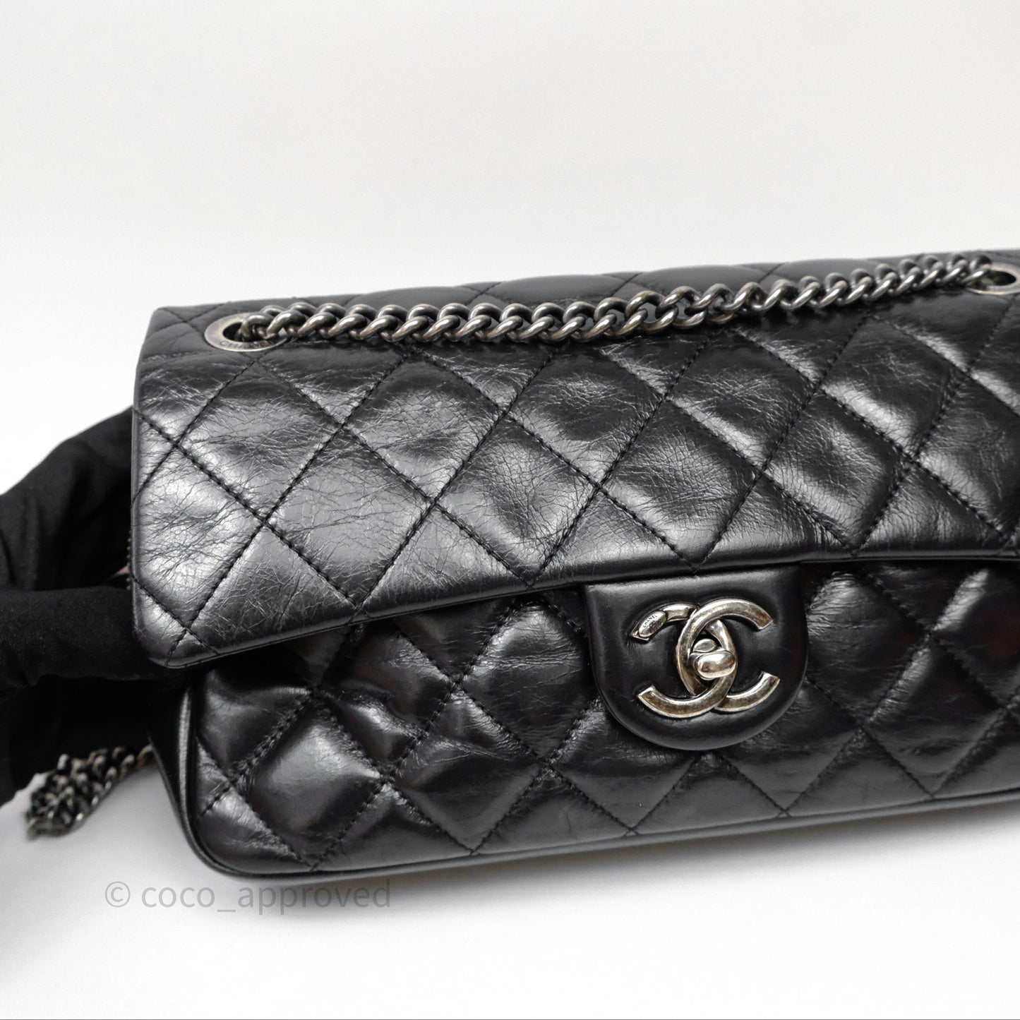 Chanel Flap Bag Black Glazed Calfskin Ruthenium Hardware