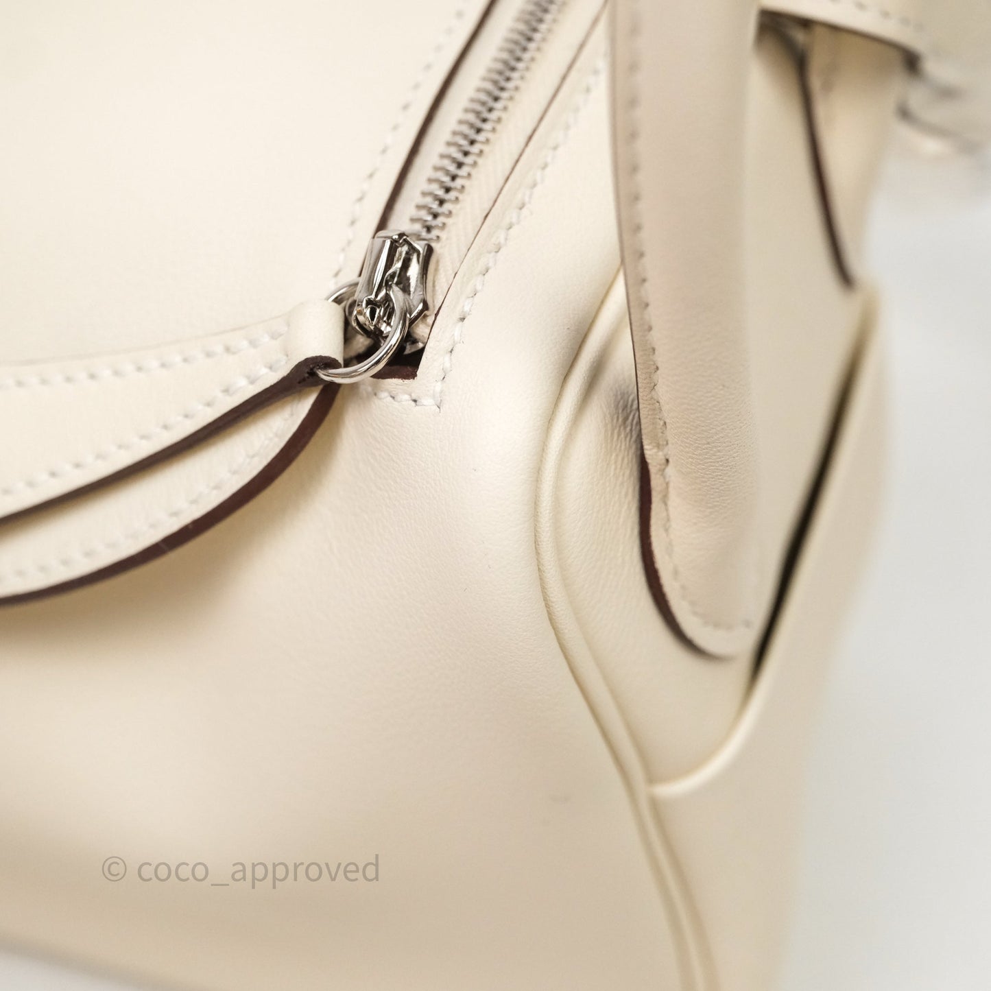 Hermès Mini Lindy 20 Nata I2 Swift Palladium Hardware