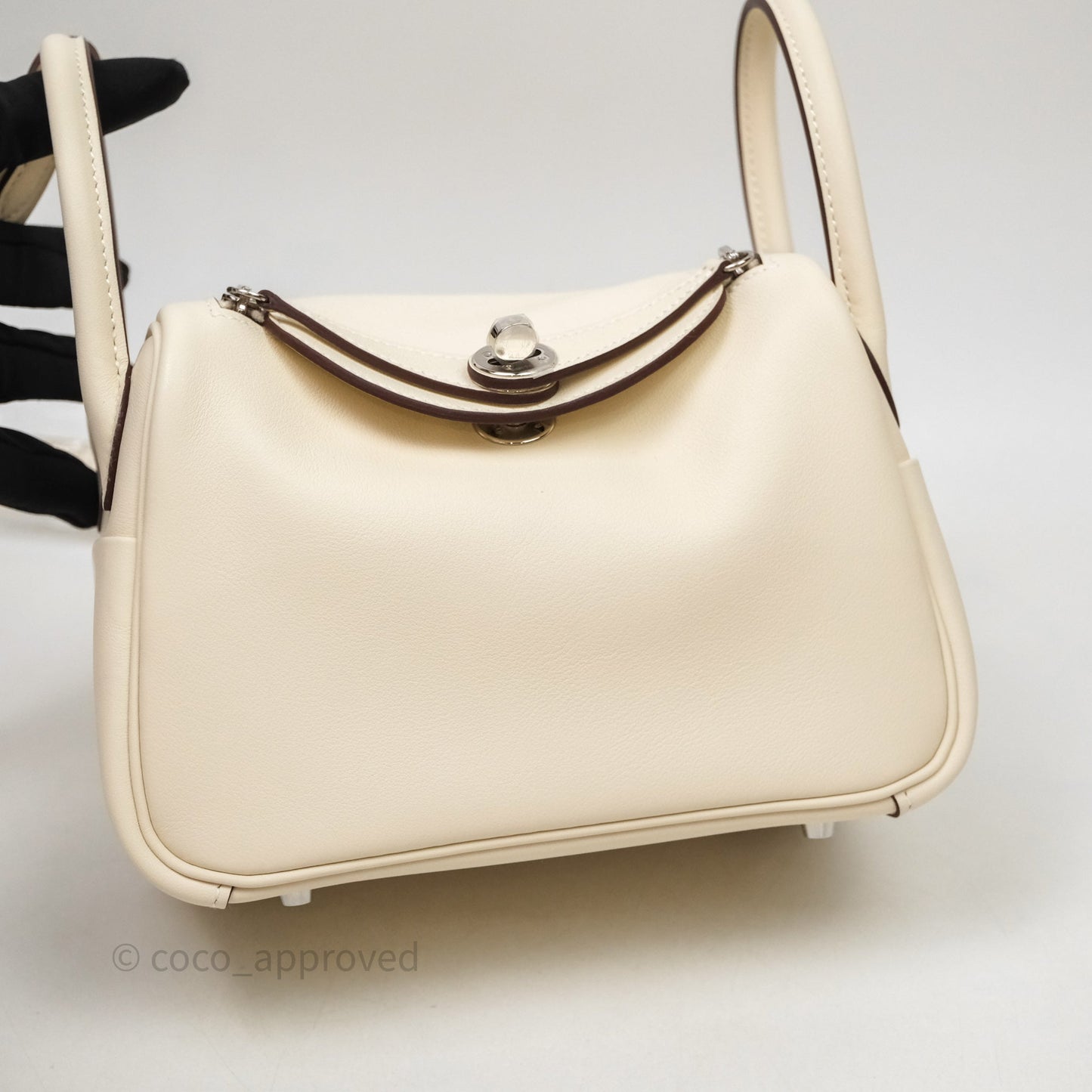 Hermès Mini Lindy 20 Nata I2 Swift Palladium Hardware