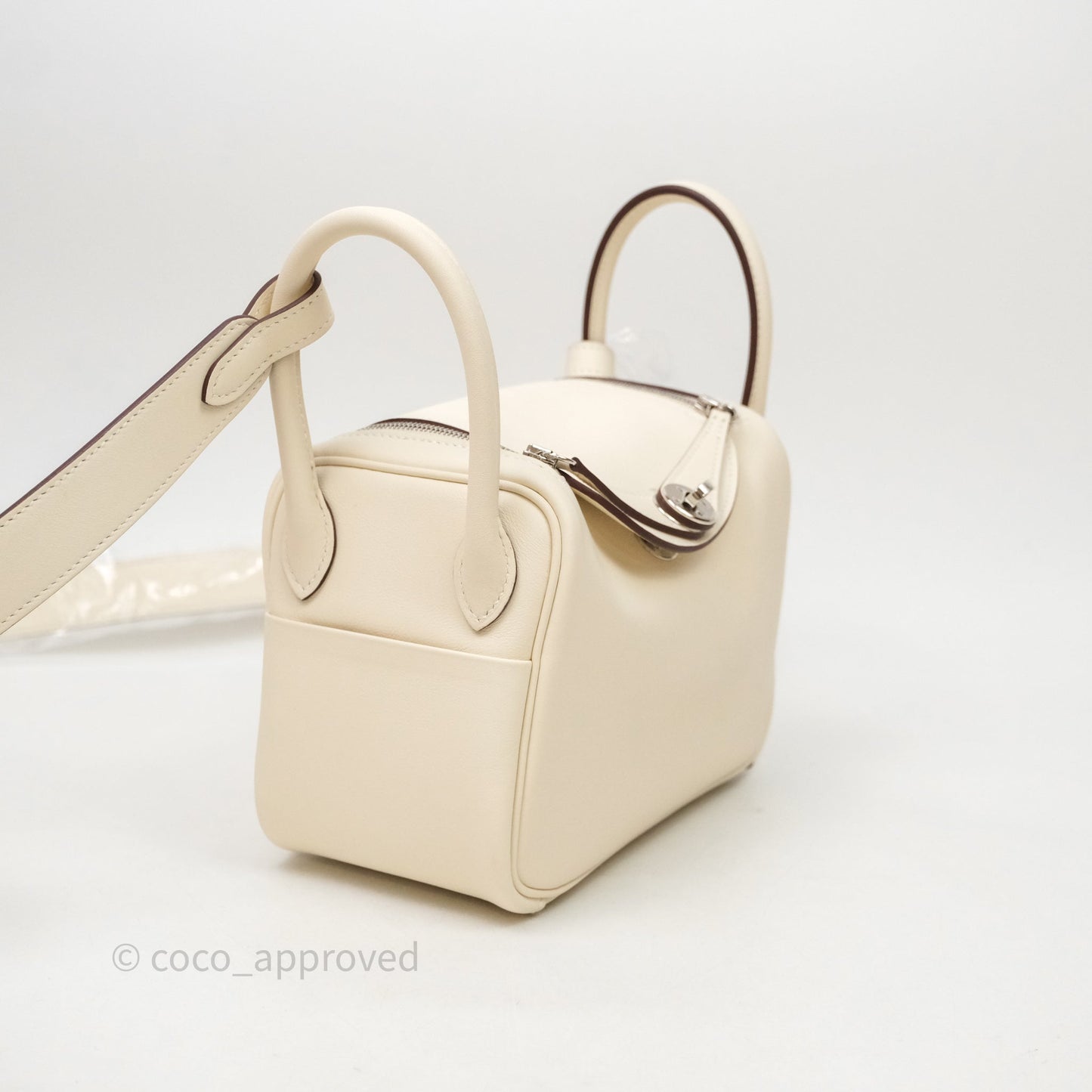 Hermès Mini Lindy 20 Nata I2 Swift Palladium Hardware
