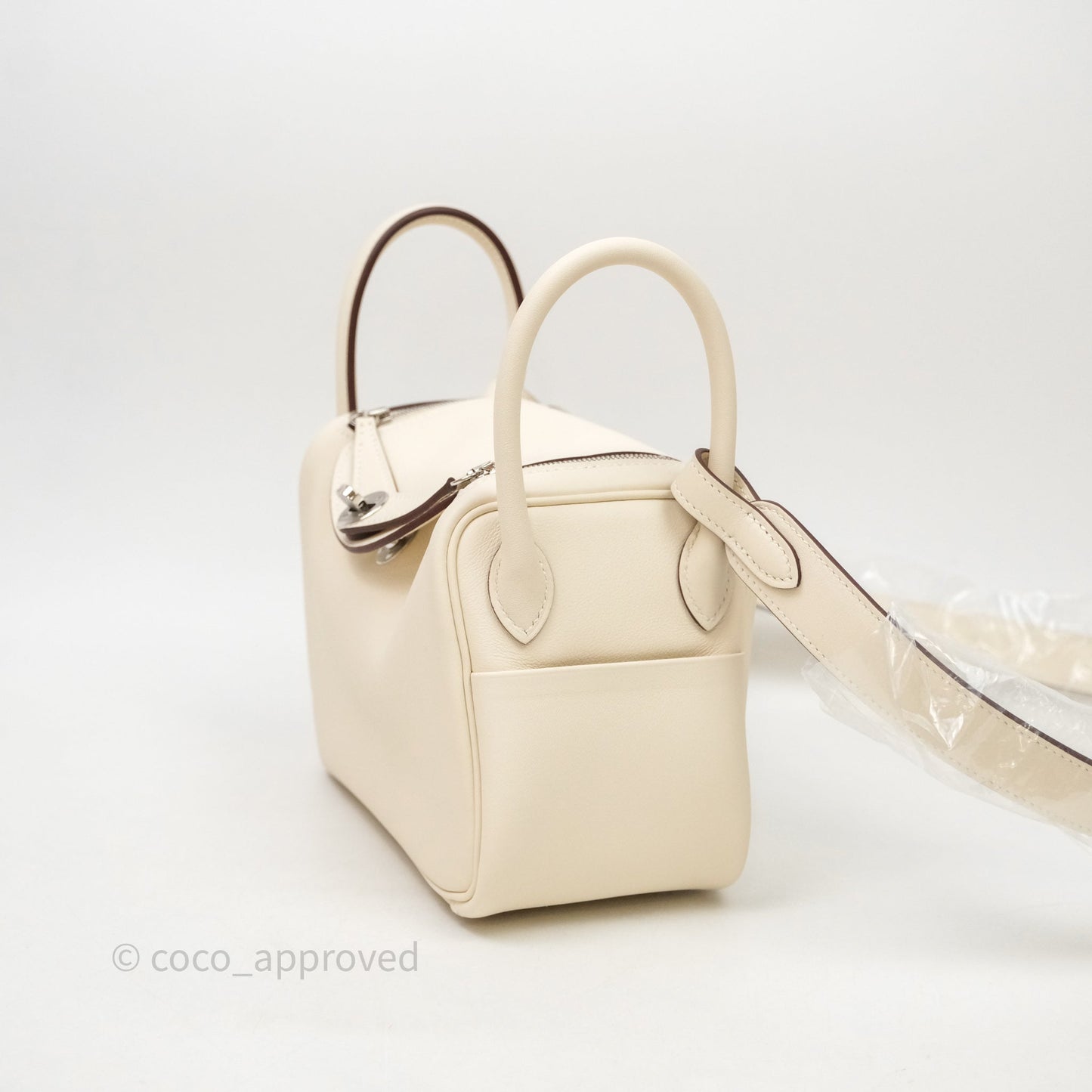 Hermès Mini Lindy 20 Nata I2 Swift Palladium Hardware