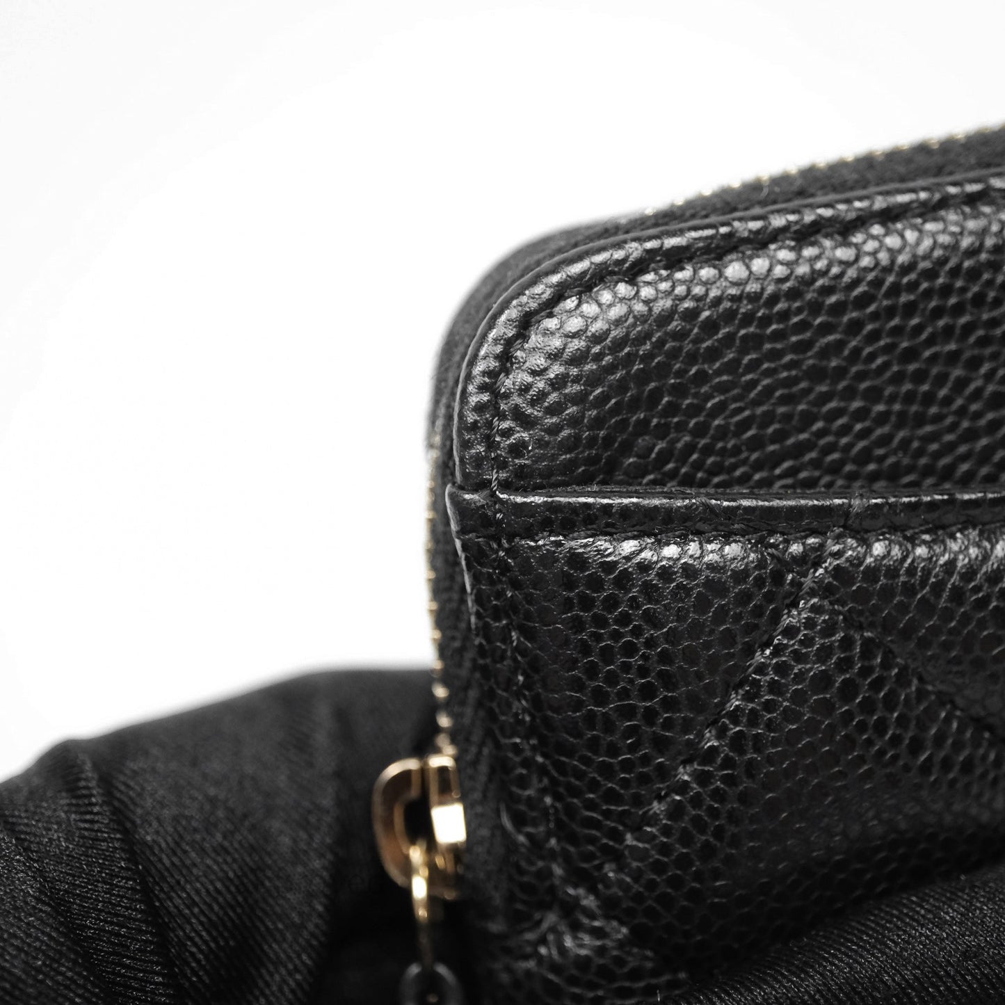 Chanel Quilted Classic Zip Card Holder Wallet Black Caviar Gold Hardware