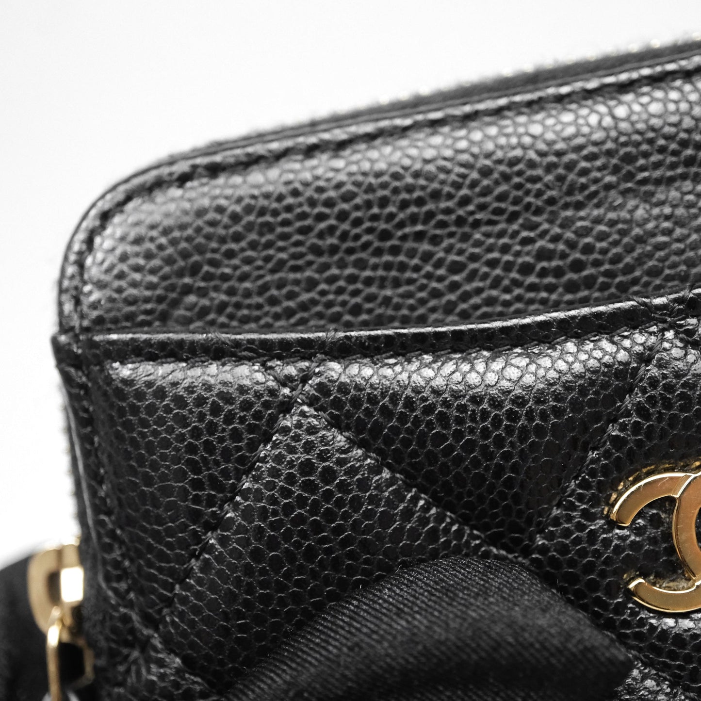 Chanel Quilted Classic Zip Card Holder Wallet Black Caviar Gold Hardware