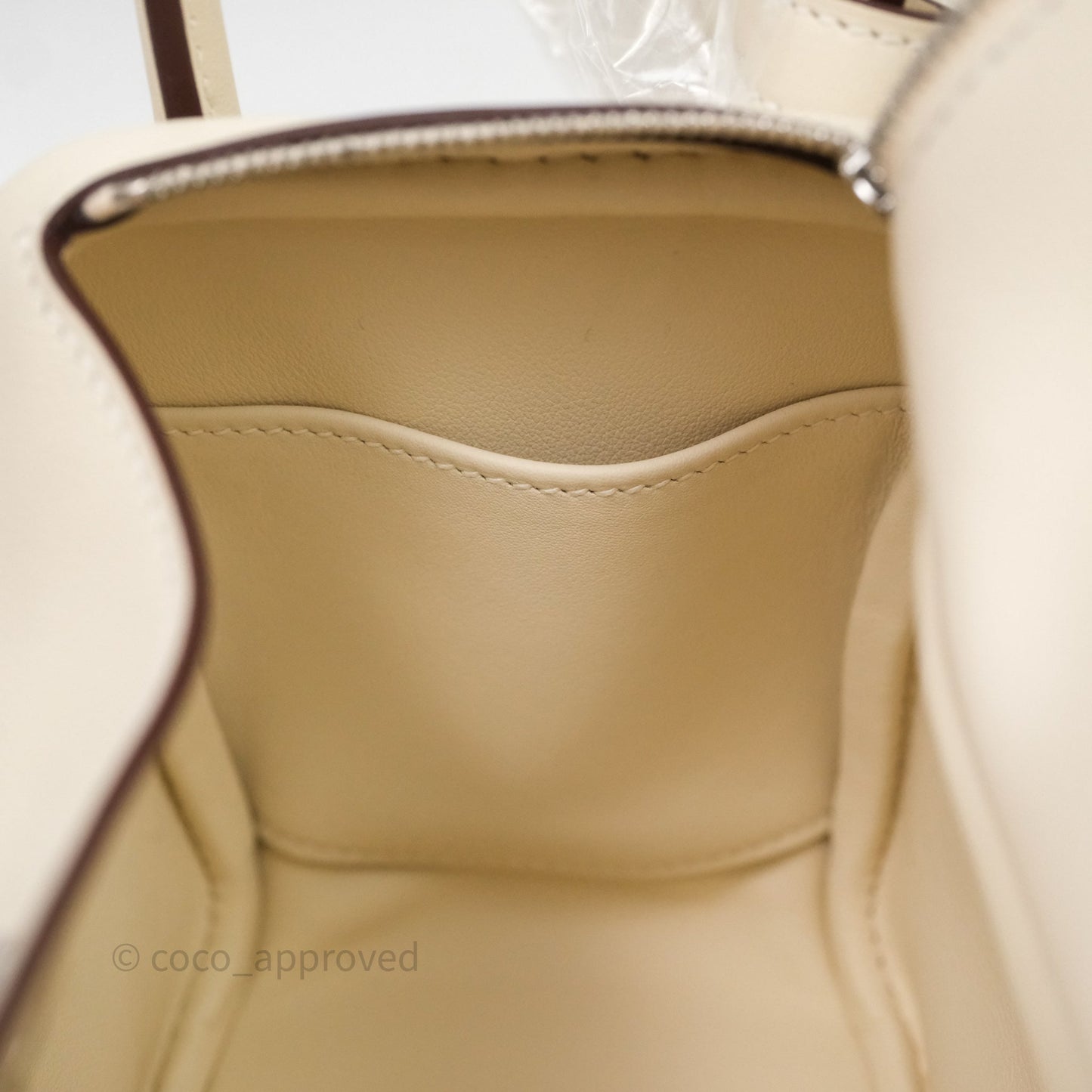 Hermès Mini Lindy 20 Nata I2 Swift Palladium Hardware