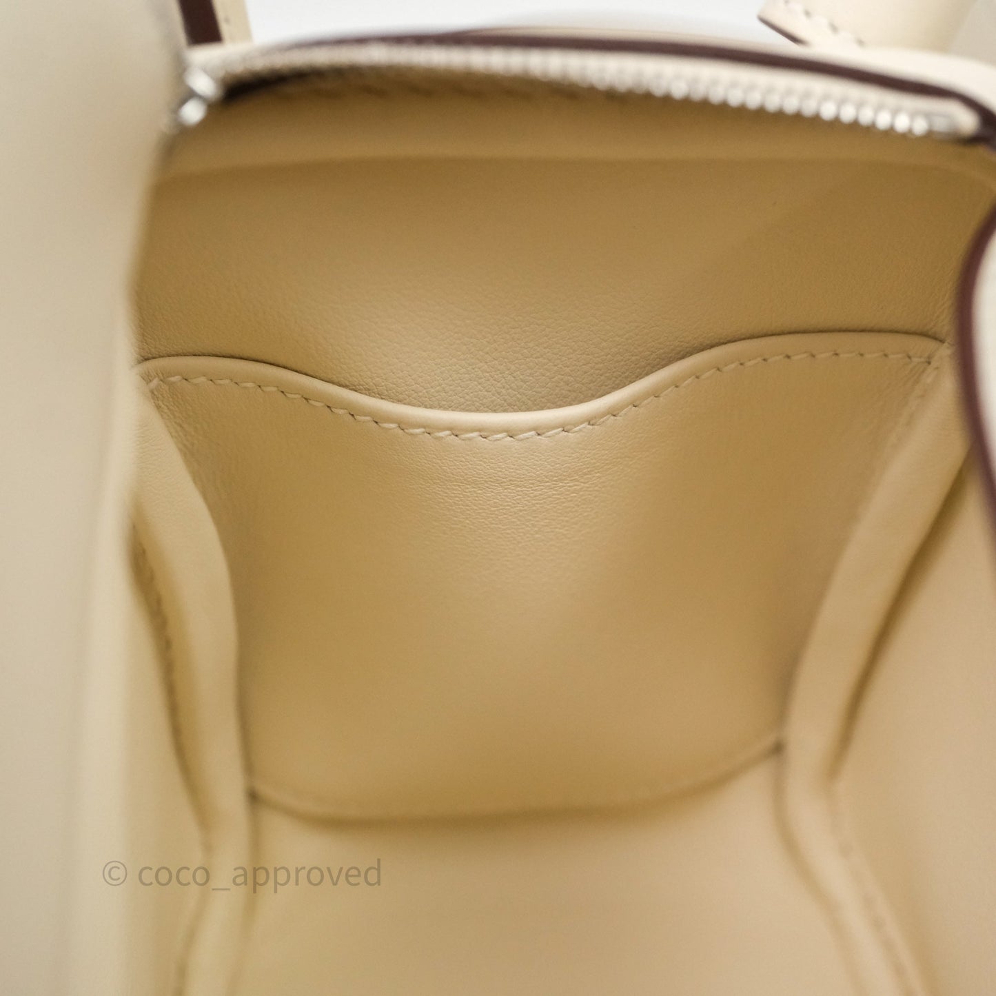 Hermès Mini Lindy 20 Nata I2 Swift Palladium Hardware