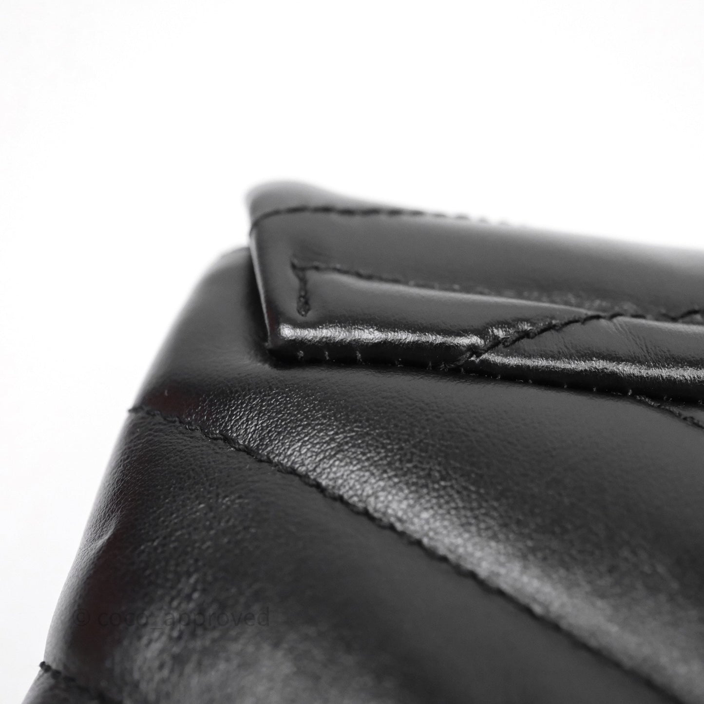 Saint Laurent Loulou Toy Quilted Leather Shoulder Bag Black