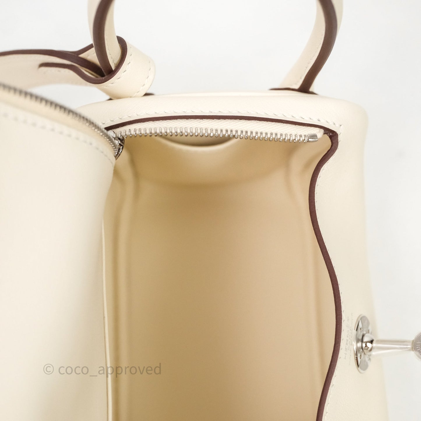 Hermès Mini Lindy 20 Nata I2 Swift Palladium Hardware