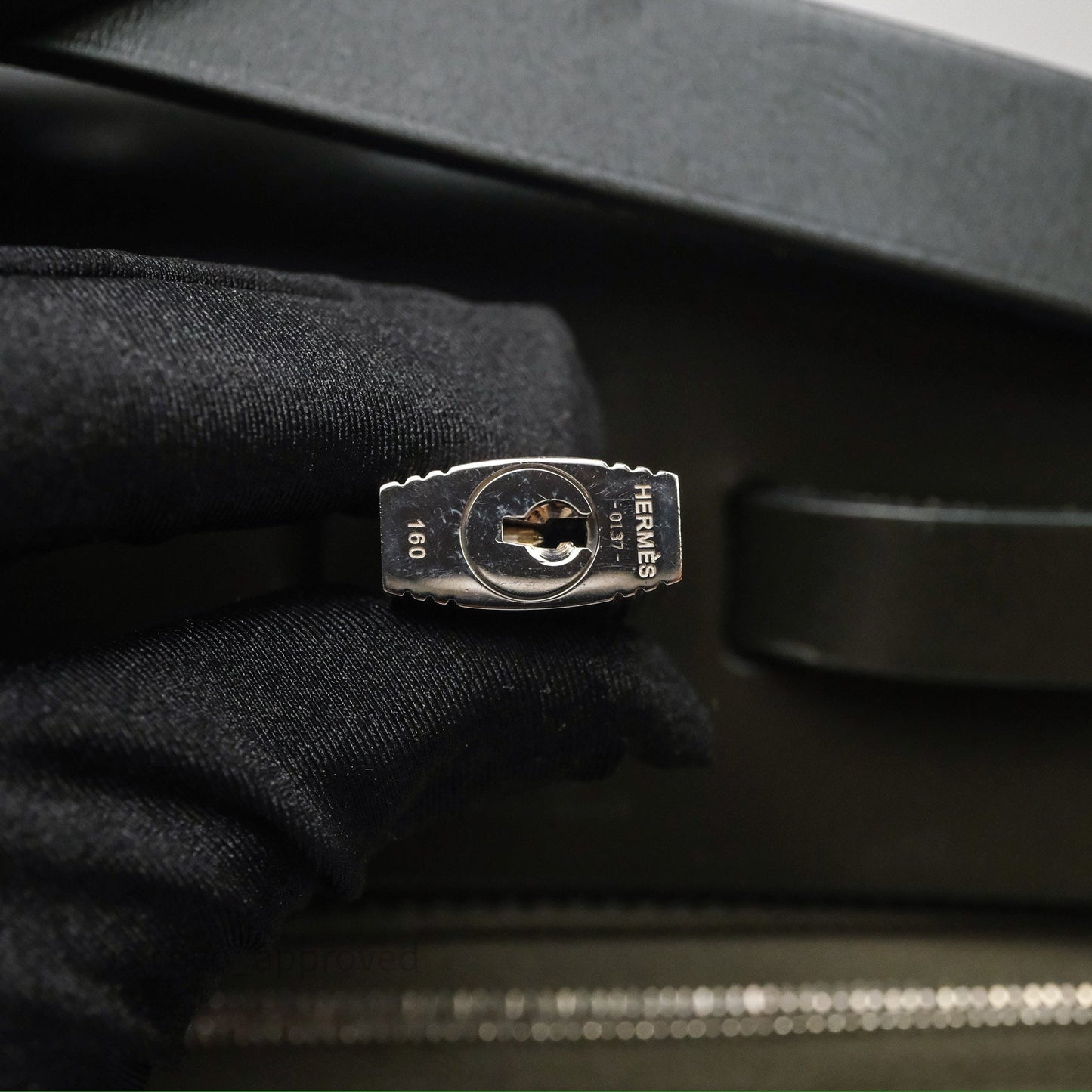 Hermès Herbag Zip 31 Khaki Canvas Palladium Hardware