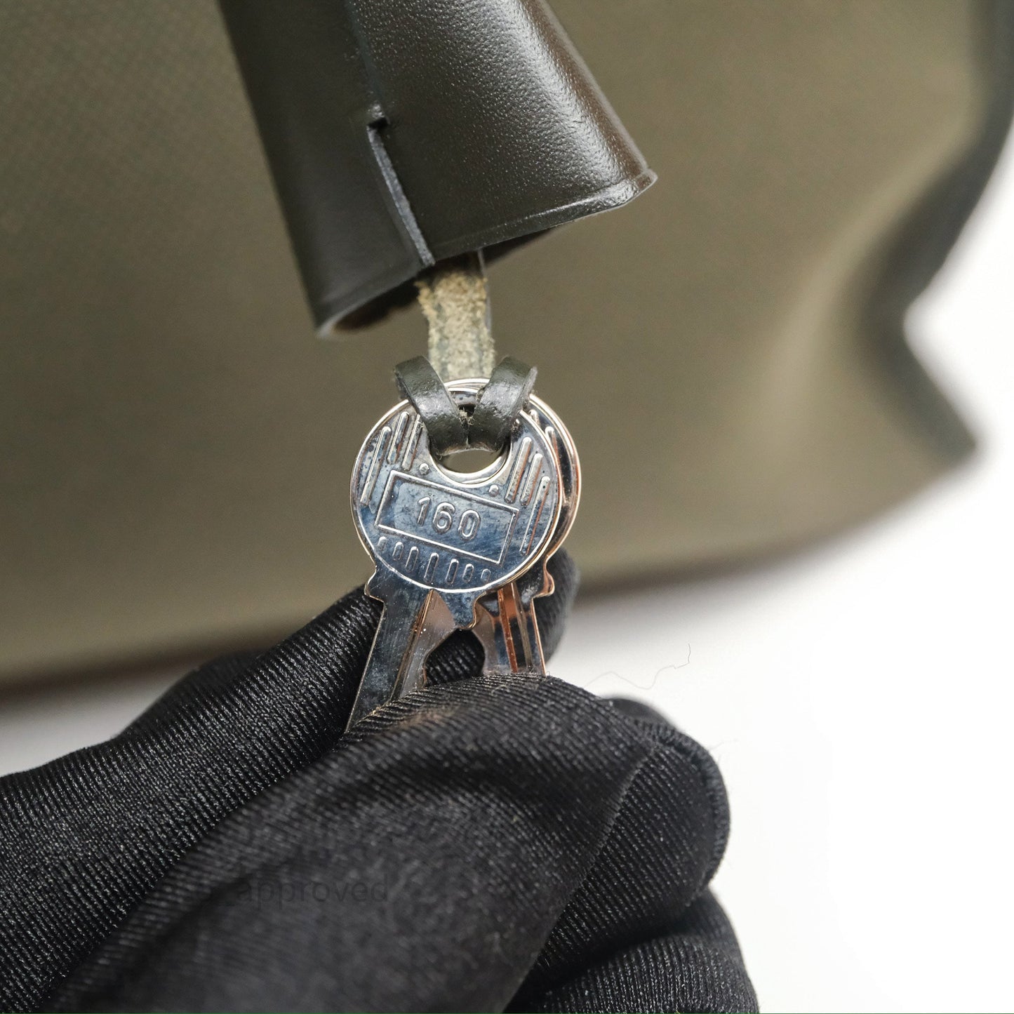 Hermès Herbag Zip 31 Khaki Canvas Palladium Hardware