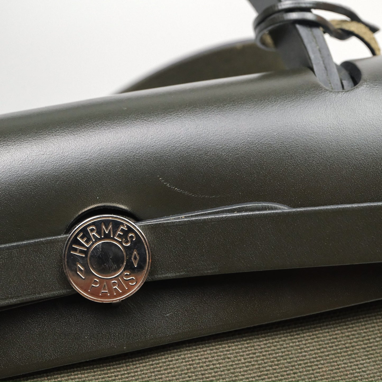 Hermès Herbag Zip 31 Khaki Canvas Palladium Hardware