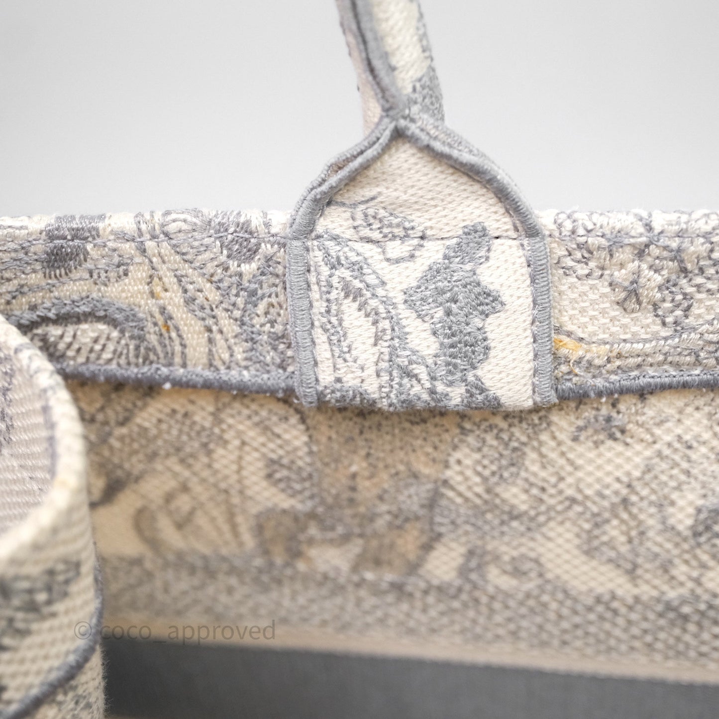 Christian Dior Medium (Old Small) Embroidered Toile De Jouy Light Grey Canvas Book Tote