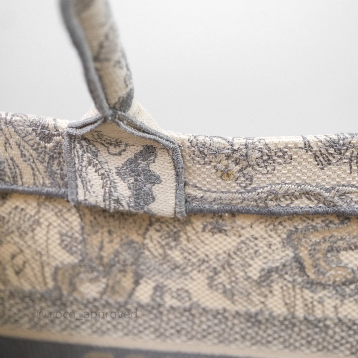 Christian Dior Medium (Old Small) Embroidered Toile De Jouy Light Grey Canvas Book Tote