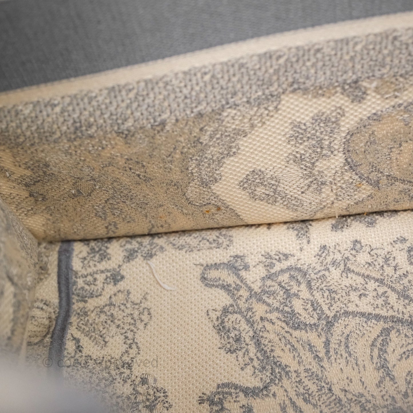 Christian Dior Medium (Old Small) Embroidered Toile De Jouy Light Grey Canvas Book Tote