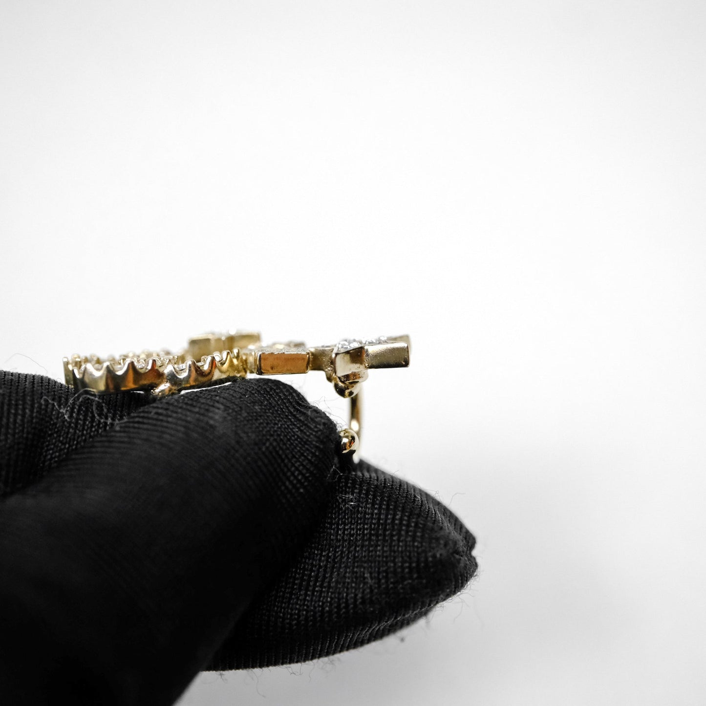 Chanel CC No.5 Star Crystals Earrings Gold Tone 22S
