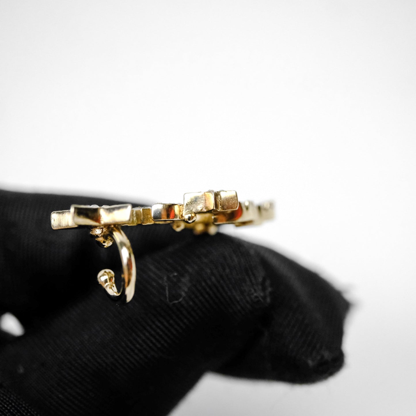 Chanel CC No.5 Star Crystals Earrings Gold Tone 22S