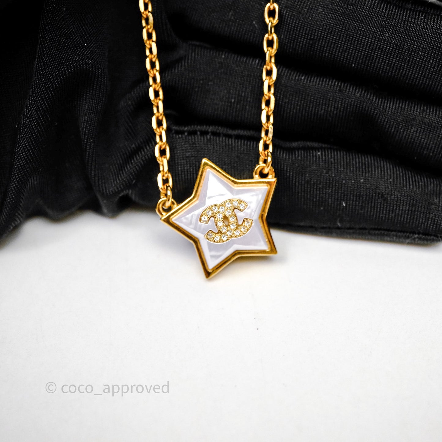 Chanel Crystals CC Star Necklace Gold Tone 24C