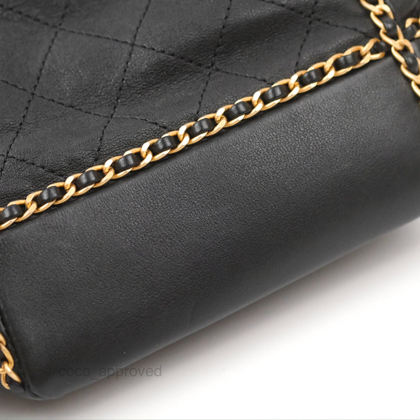 Chanel Quilted Chain Drawstring Black Calfskin Gold Hardware