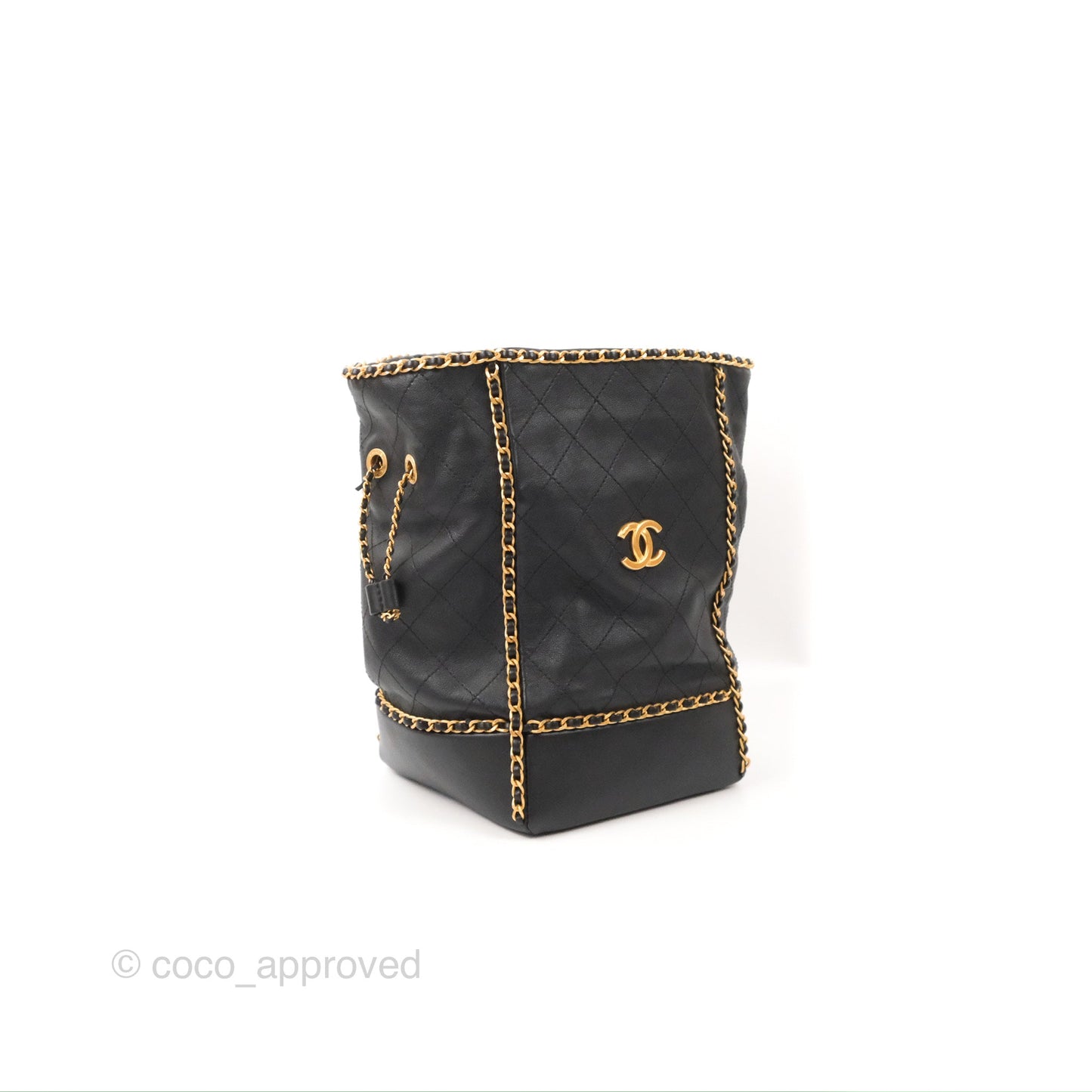 Chanel Quilted Chain Drawstring Black Calfskin Gold Hardware