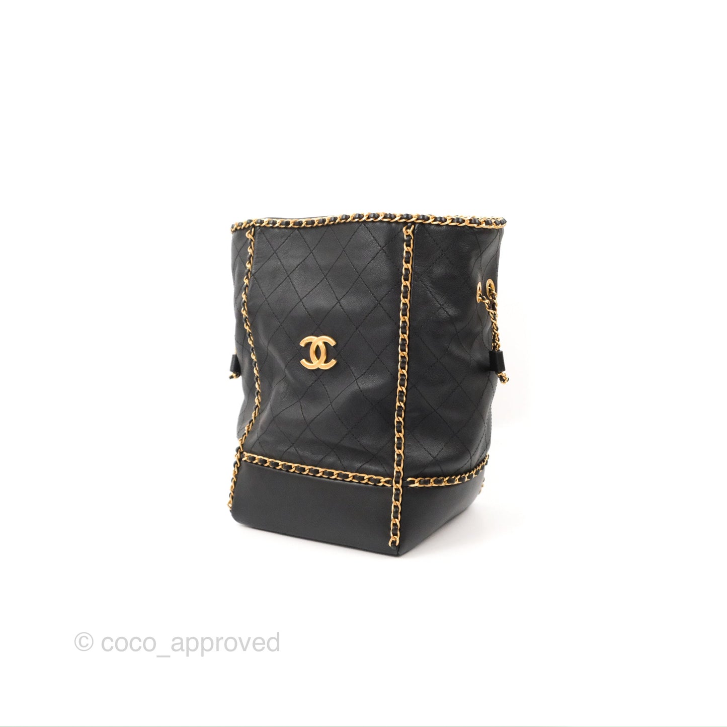 Chanel Quilted Chain Drawstring Black Calfskin Gold Hardware