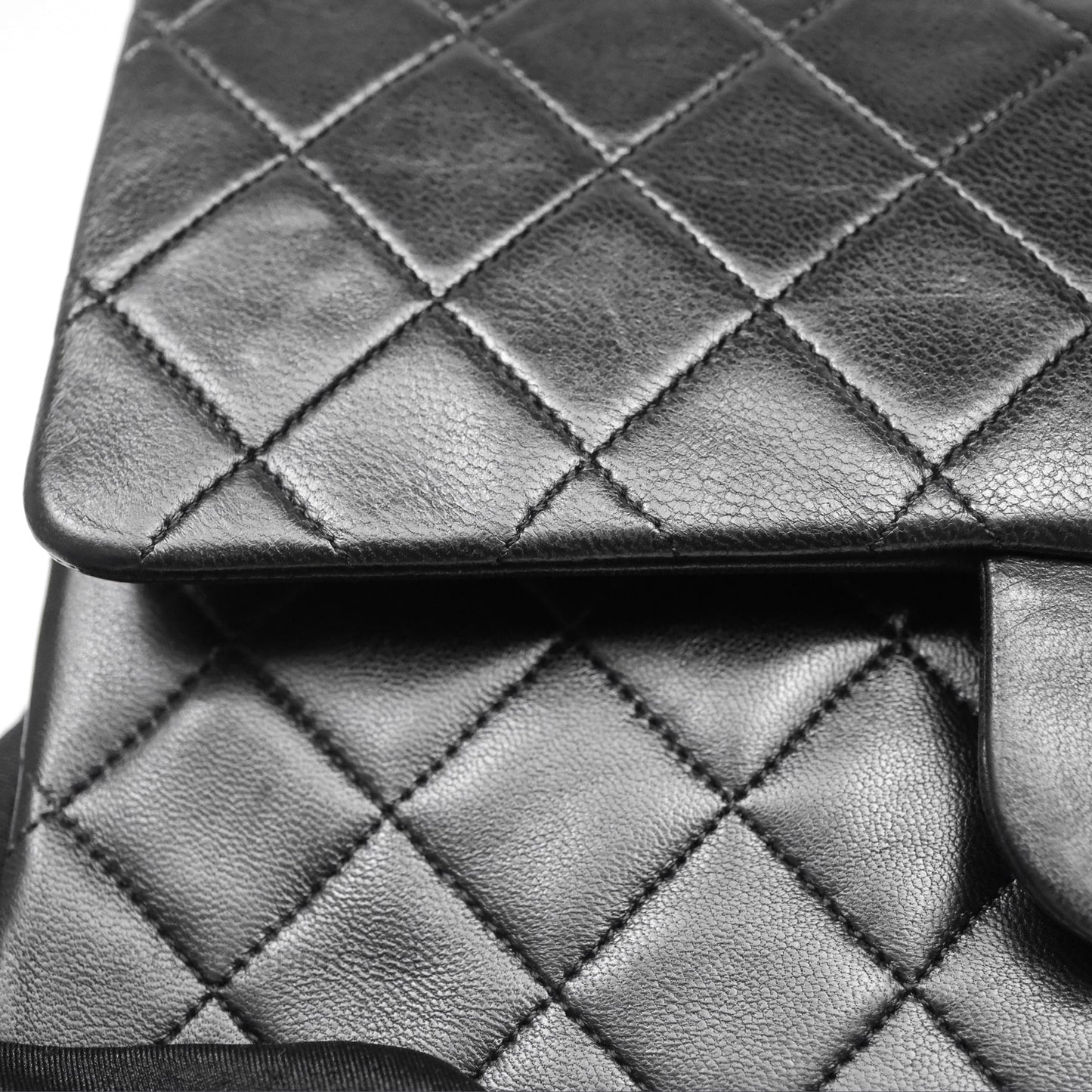 Chanel Classic Vintage Double Flap M/L Black Lambskin 24K Gold Hardware
