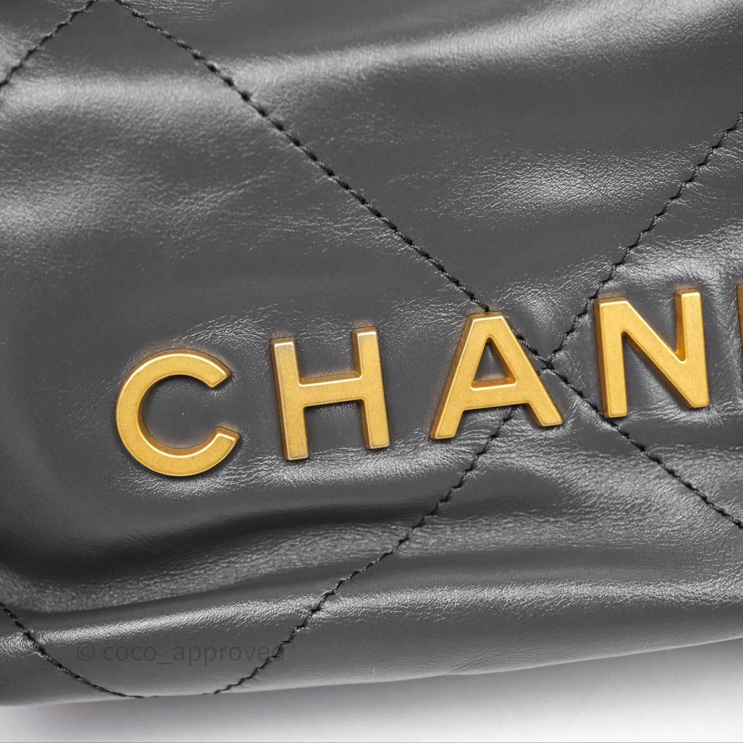 Chanel 22 Mini Bag Dark Grey Shiny Crumpled Calfskin Aged Gold Hardware