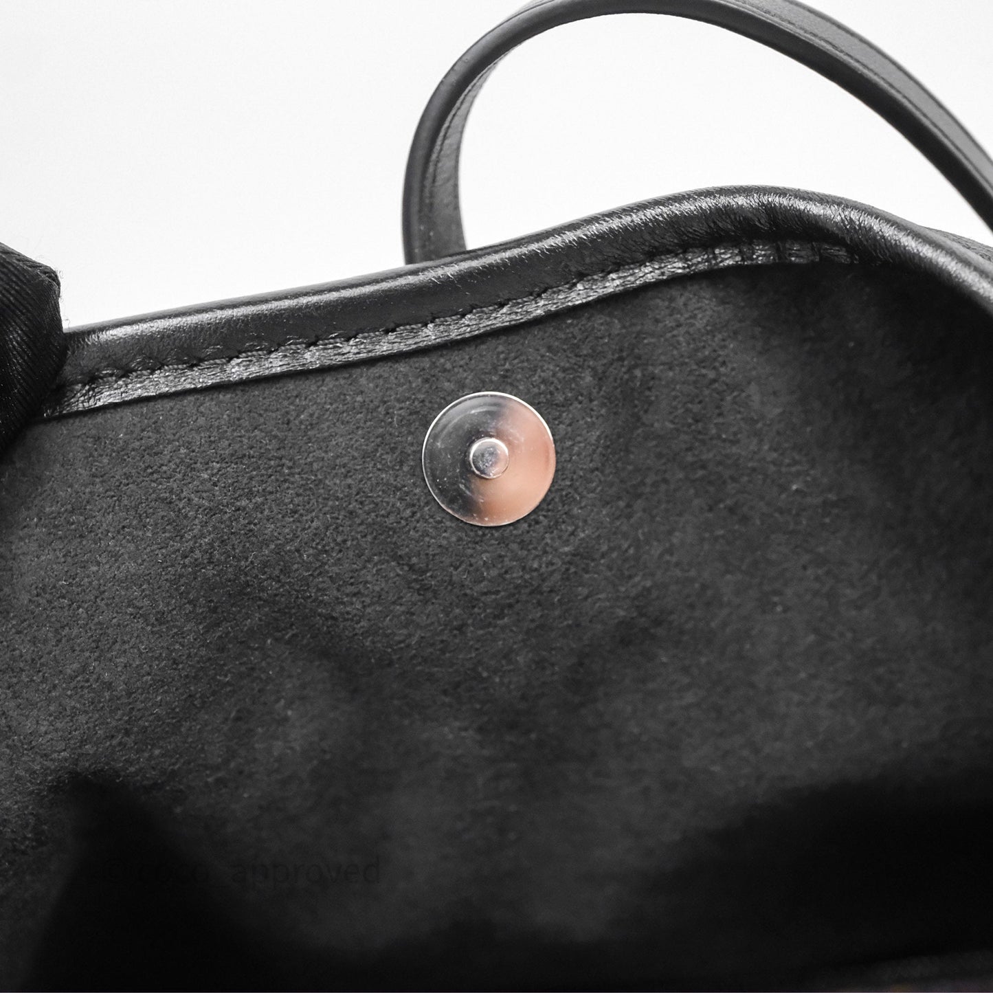 Louis Vuitton CarryAll Vibe MM Black