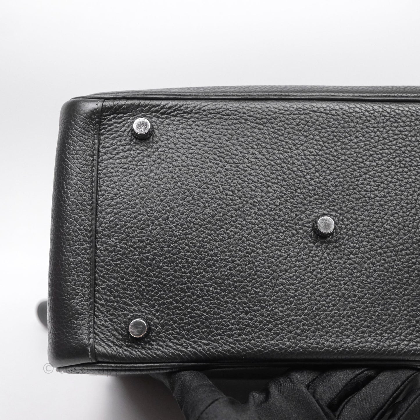 Hermès Lindy 30 Black Noir 89 Clemence Palladium Hardware