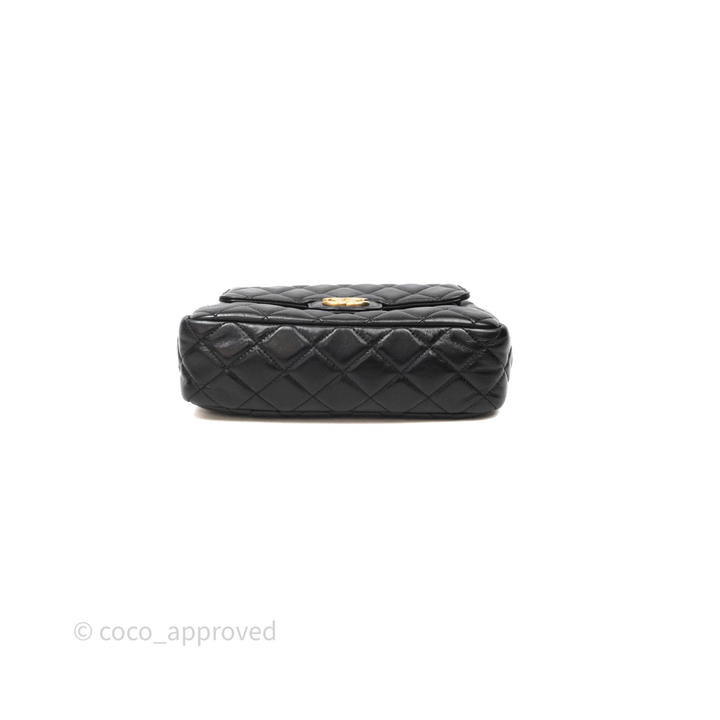 Chanel Medium Wavy CC Hobo Black Shiny Crumpled Calfskin Aged Gold Hardware