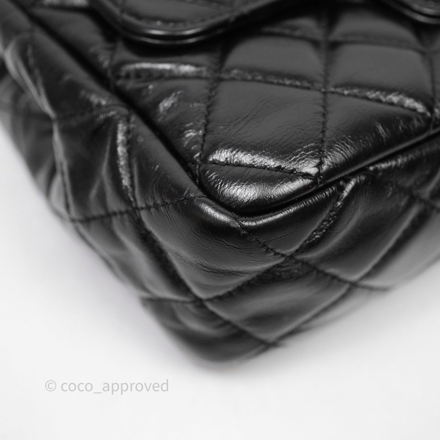 Chanel Medium Wavy CC Hobo Black Shiny Crumpled Calfskin Aged Gold Hardware