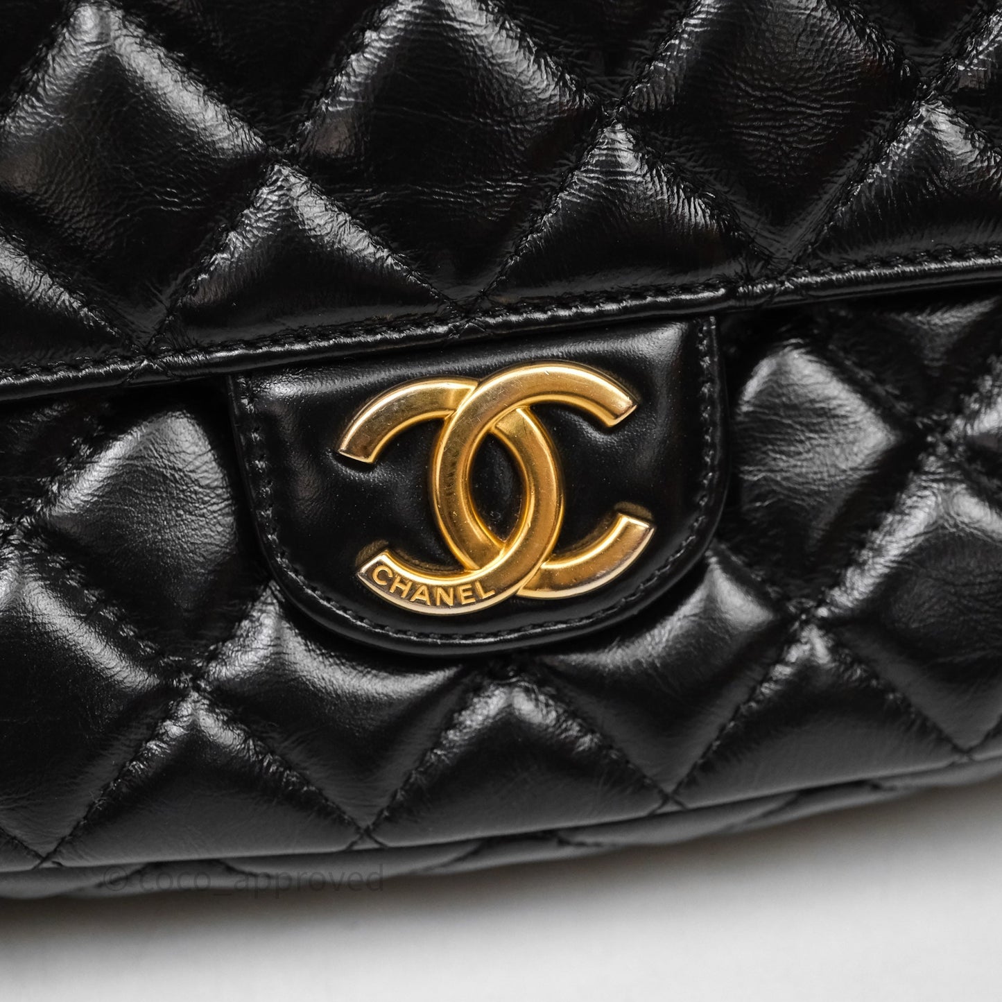 Chanel Medium Wavy CC Hobo Black Shiny Crumpled Calfskin Aged Gold Hardware