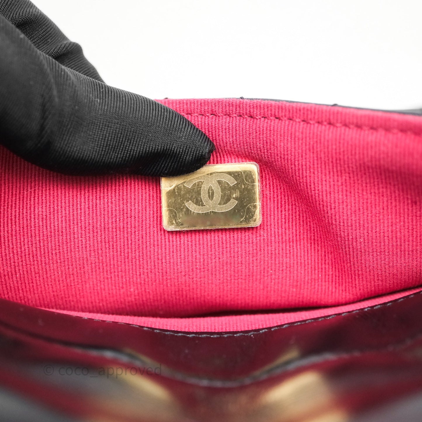 Chanel Medium Wavy CC Hobo Black Shiny Crumpled Calfskin Aged Gold Hardware