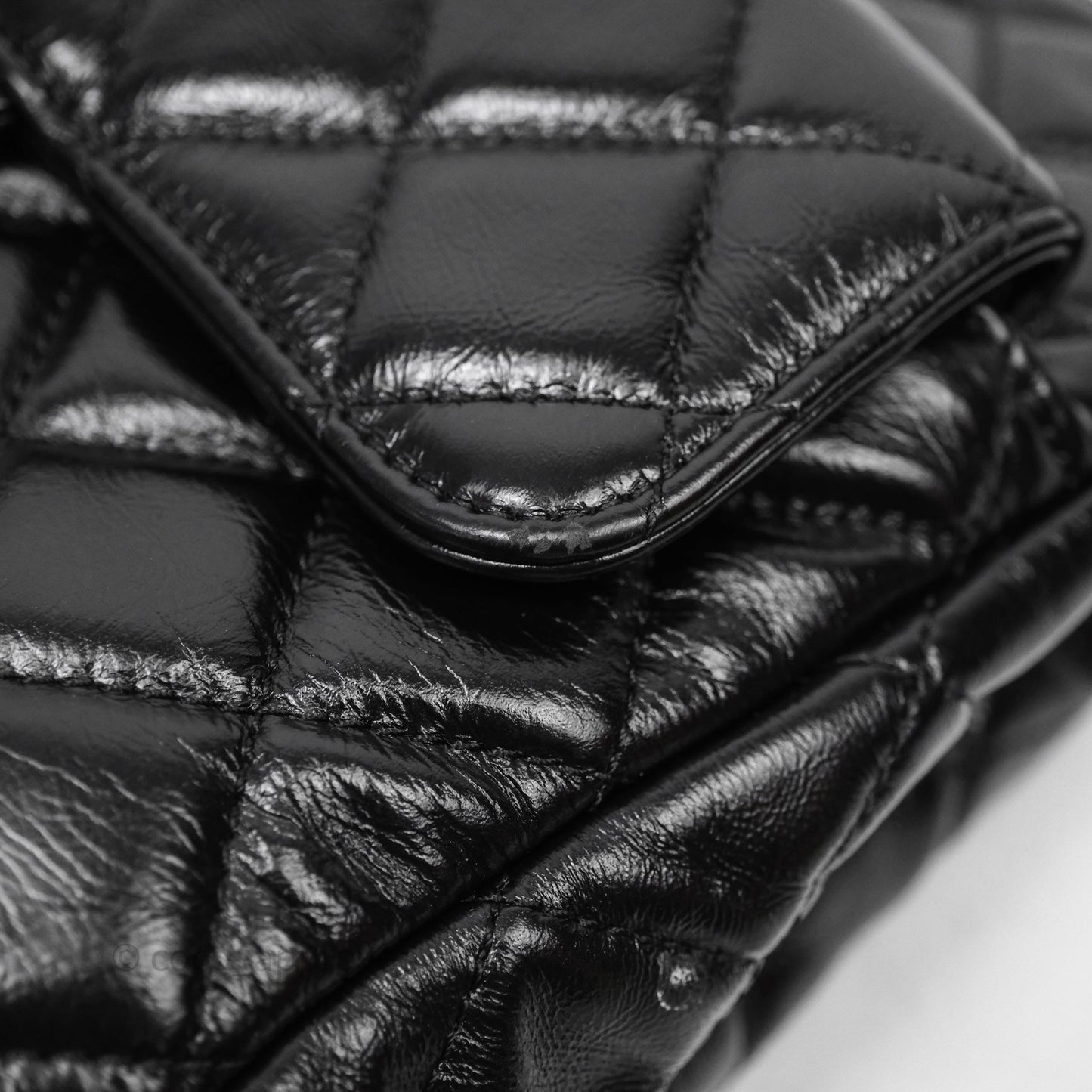 Chanel Medium Wavy CC Hobo Black Shiny Crumpled Calfskin Aged Gold Hardware