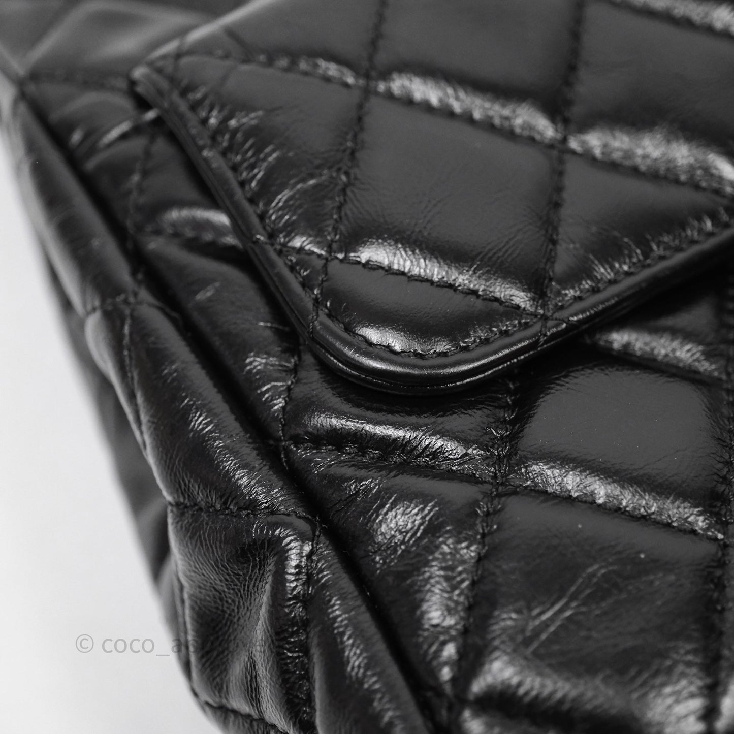 Chanel Medium Wavy CC Hobo Black Shiny Crumpled Calfskin Aged Gold Hardware
