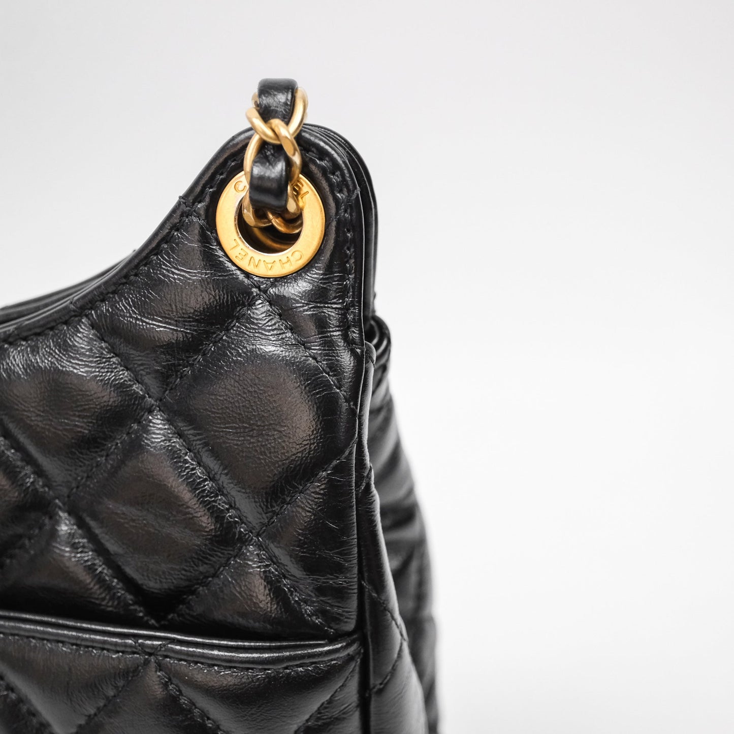 Chanel Medium Wavy CC Hobo Black Shiny Crumpled Calfskin Aged Gold Hardware