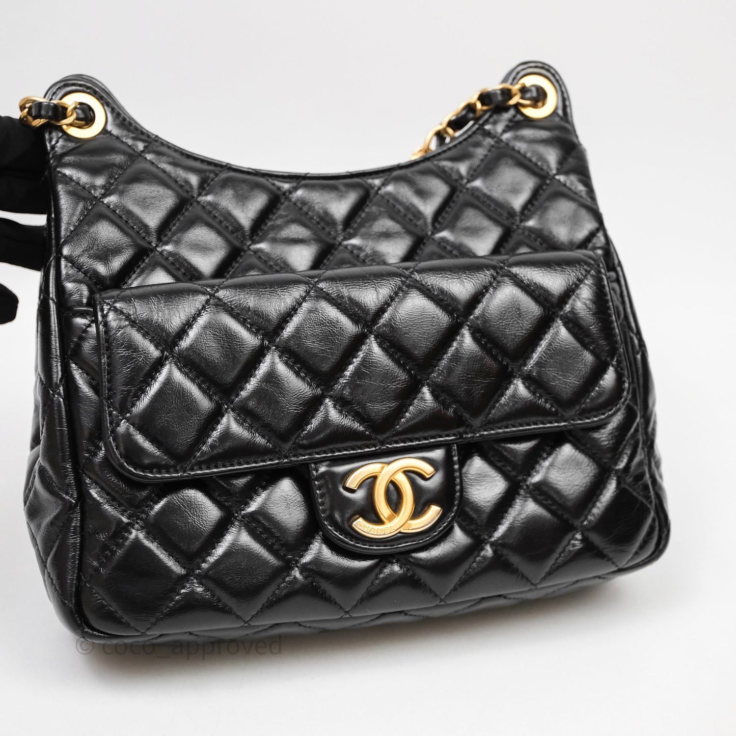 Chanel Medium Wavy CC Hobo Black Shiny Crumpled Calfskin Aged Gold Hardware
