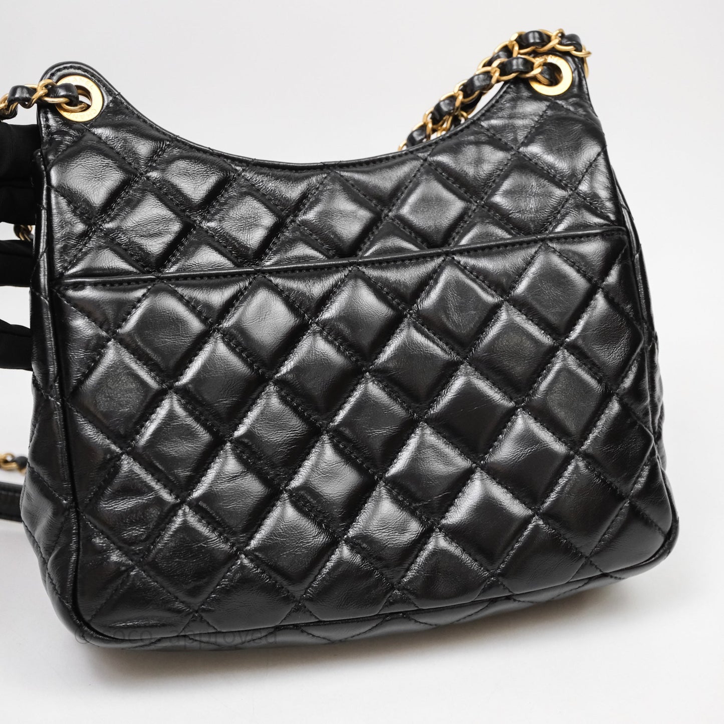 Chanel Medium Wavy CC Hobo Black Shiny Crumpled Calfskin Aged Gold Hardware